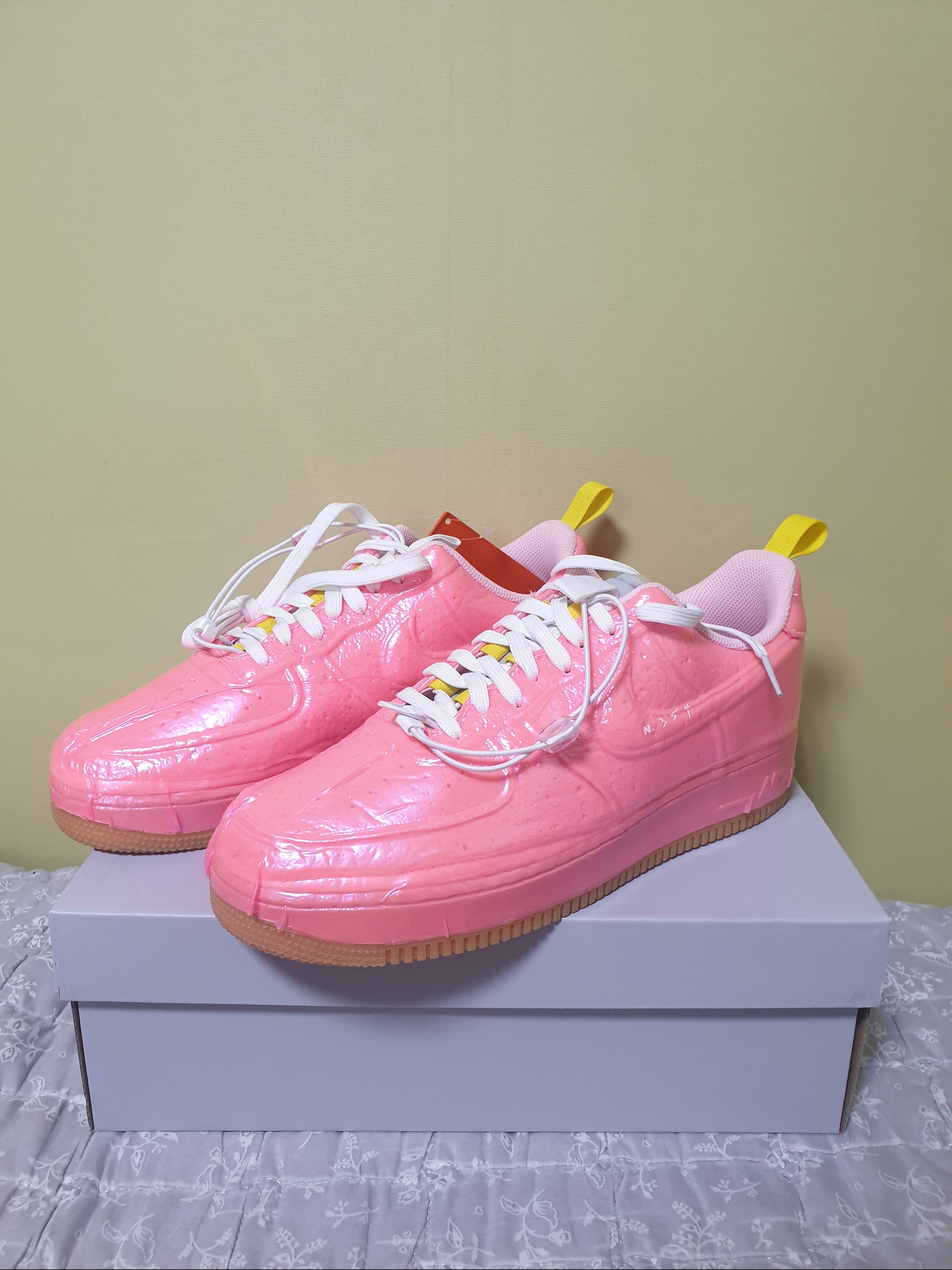 Nike Air Force 1 Experimental Sail, Nike Air Force 1 Experimental Black 착용 스타일 - 2