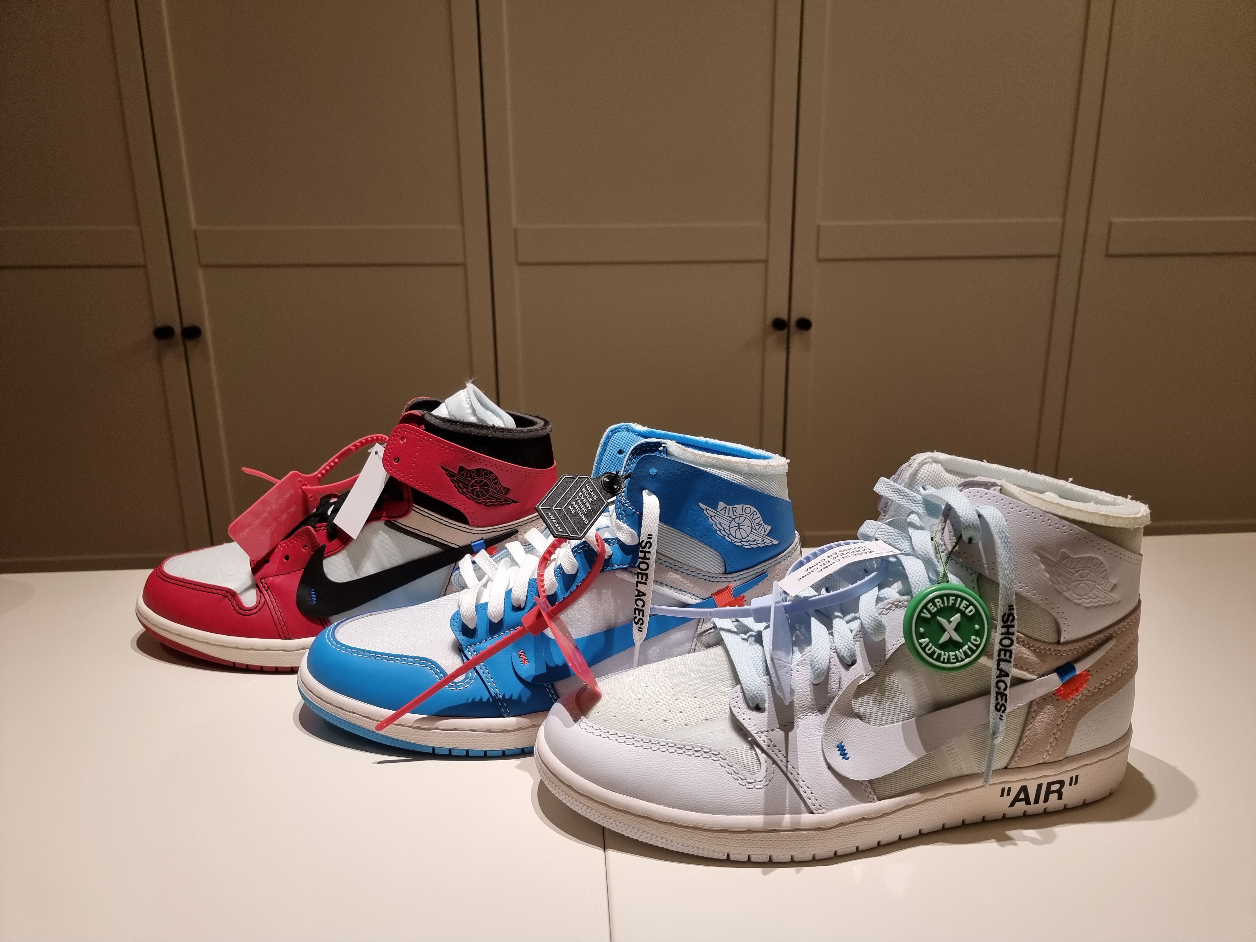 Jordan 1 x Off-White Retro High University Blue, Jordan 1 x Off-White Retro High Chicago The Ten 착용 스타일