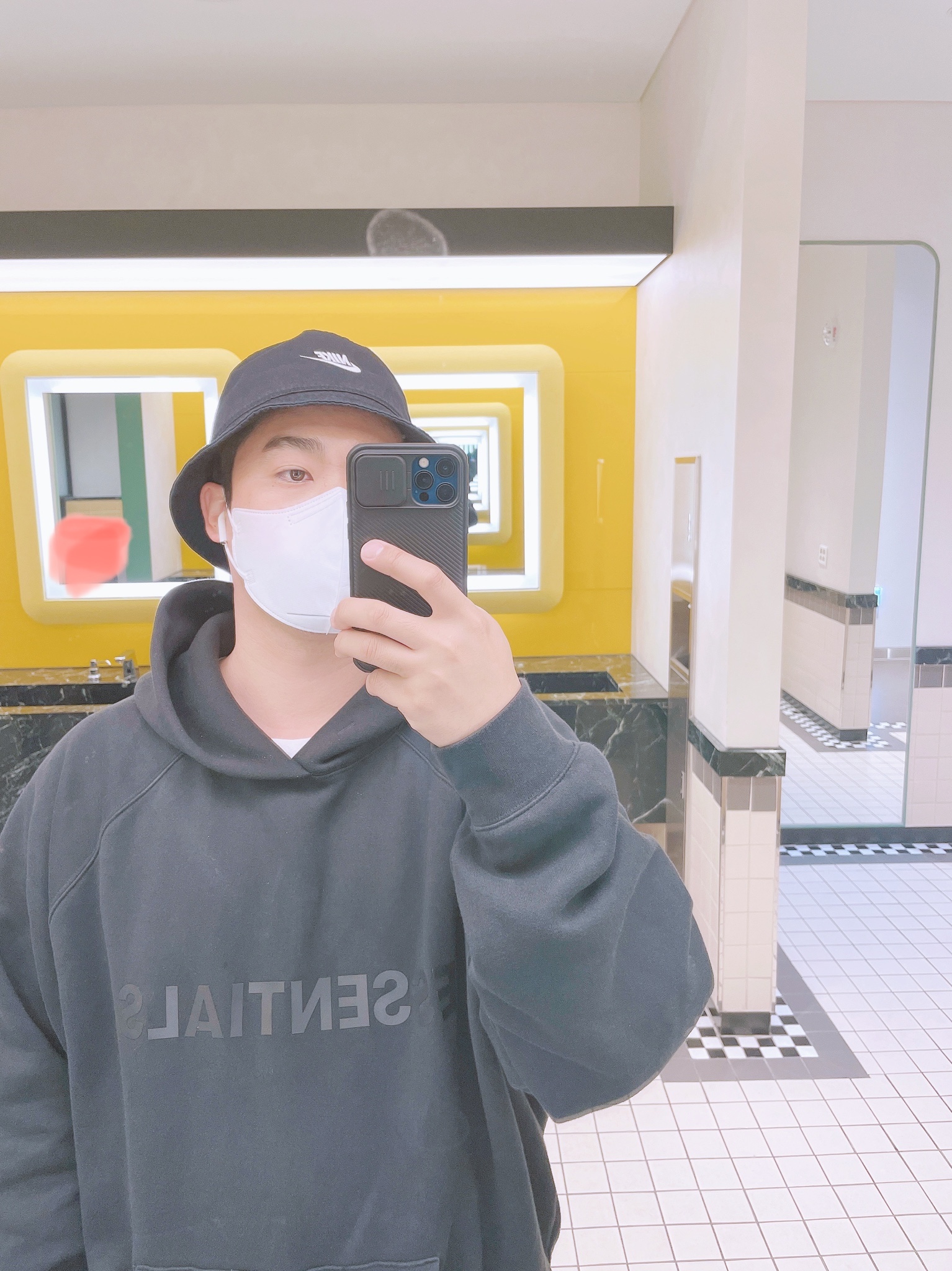 Essentials 3D Silicon Applique Pullover Hoodie Dark Slate/Black 2020 착용 스타일