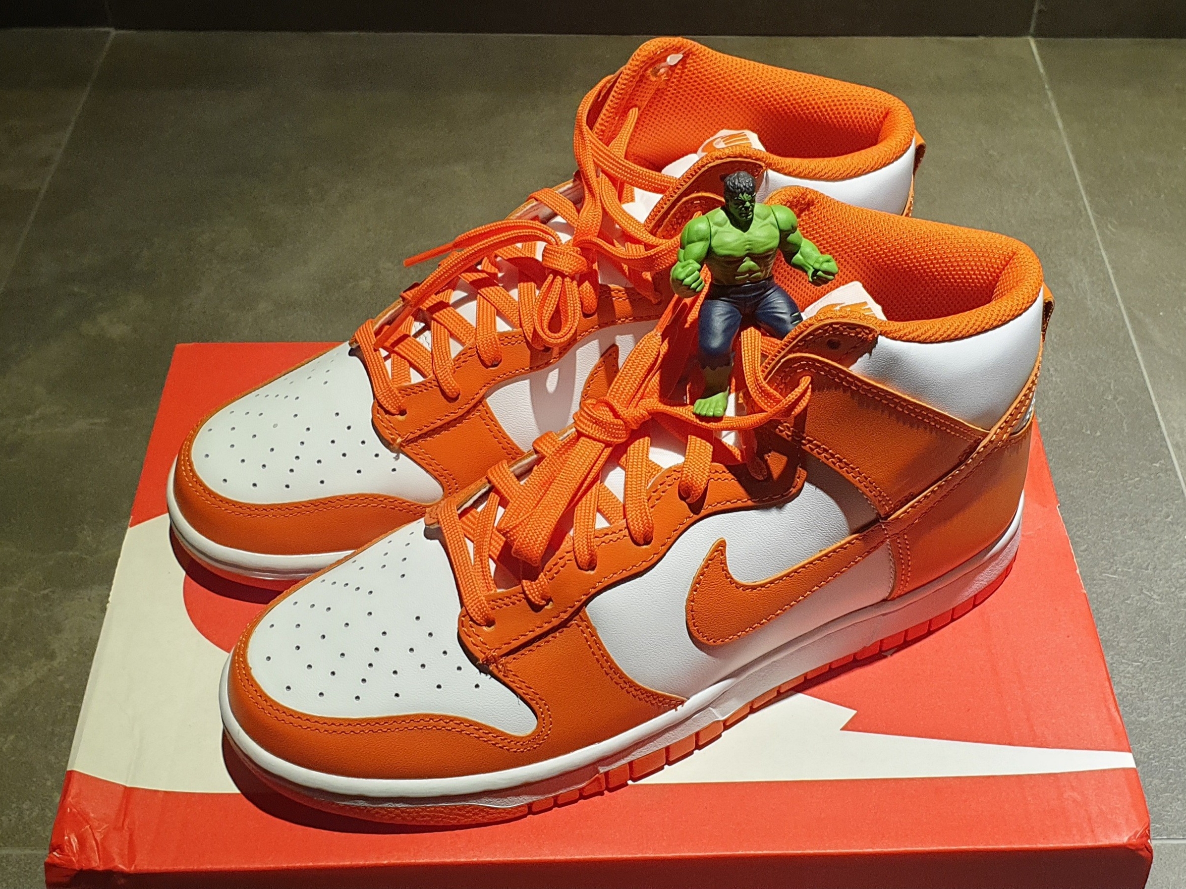 Nike Dunk High Retro Orange Blaze 착용 스타일 - 1