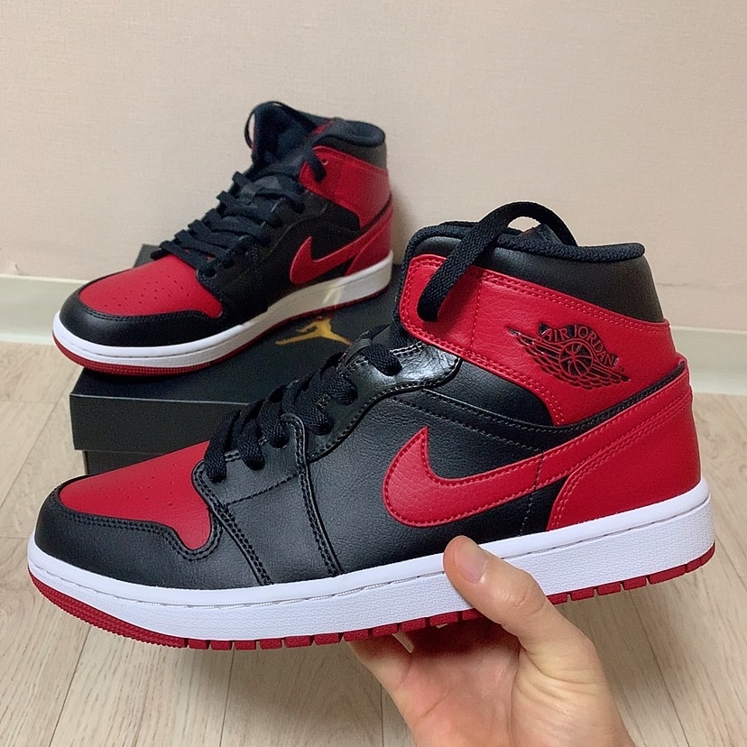 Jordan 1 Mid Bred Banned 2020 착용 스타일