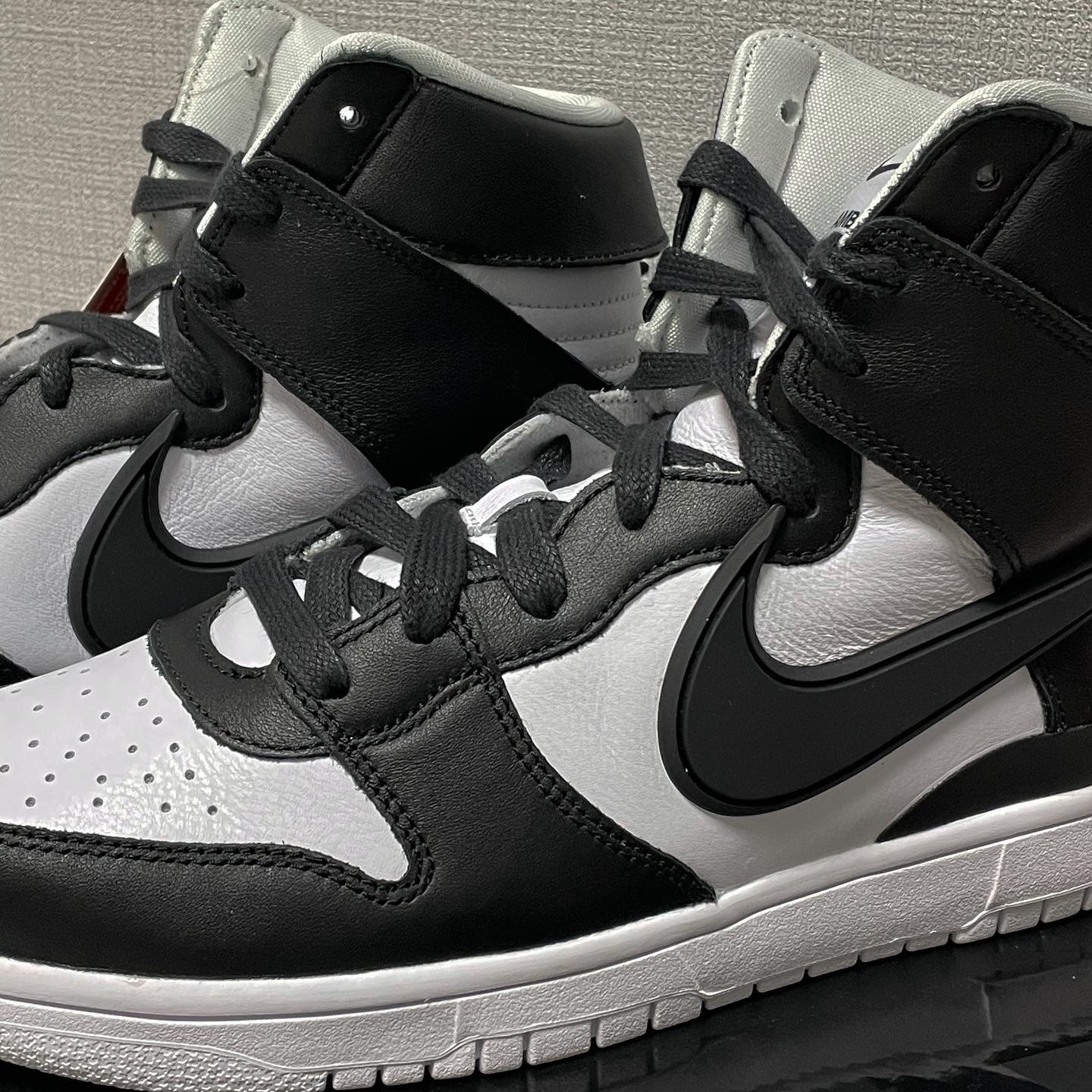 Nike x Ambush Dunk High Black 착용 스타일 - 1