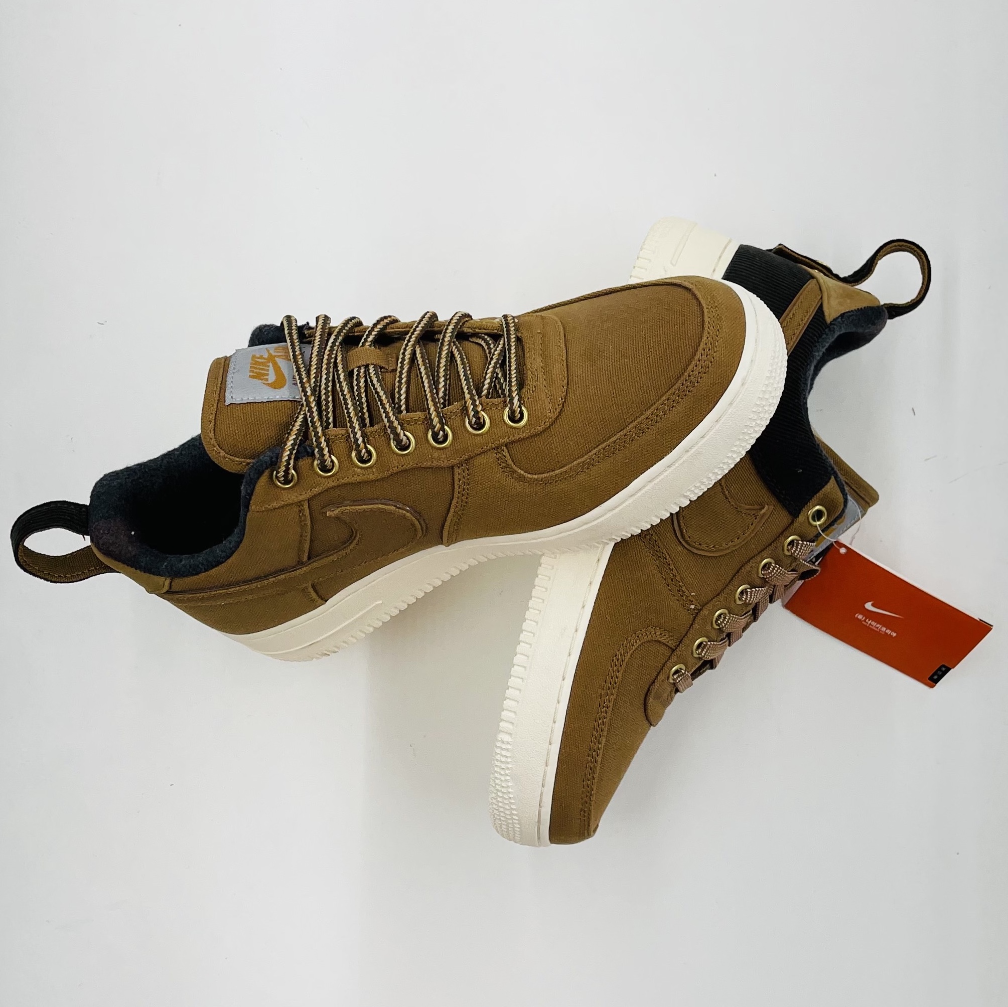 Nike x Carhartt WIP Air Force 1 Low Ale Brown 착용 스타일