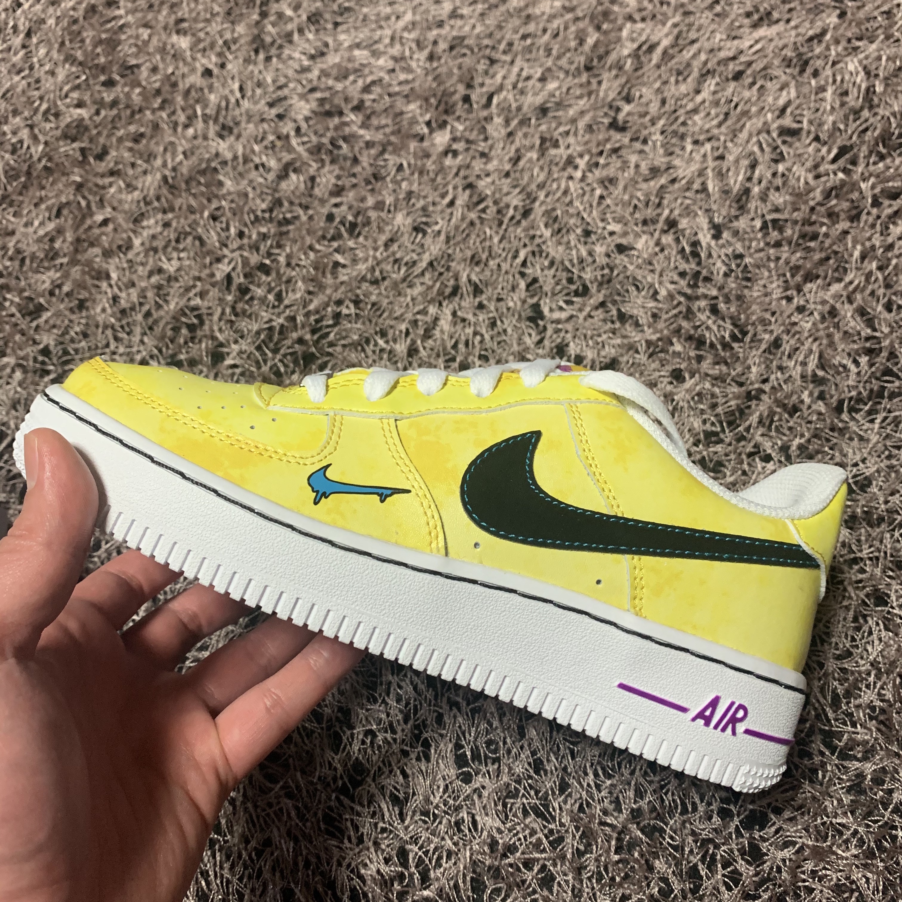(GS) Nike Air Force 1 '07 LV8 Peace, Love & Basketball 착용 스타일 - 4