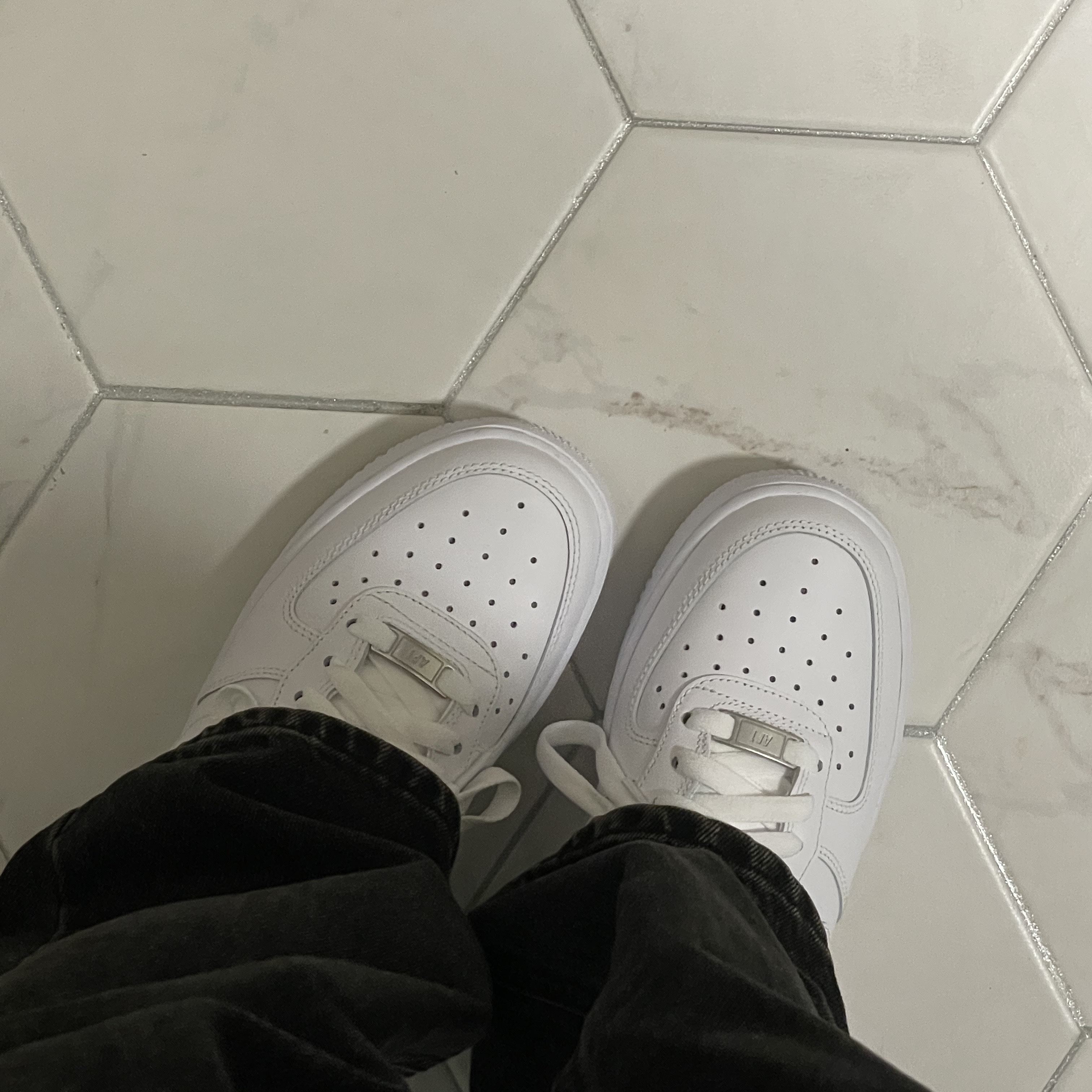 Nike Air Force 1 '07 Low White 착용 스타일