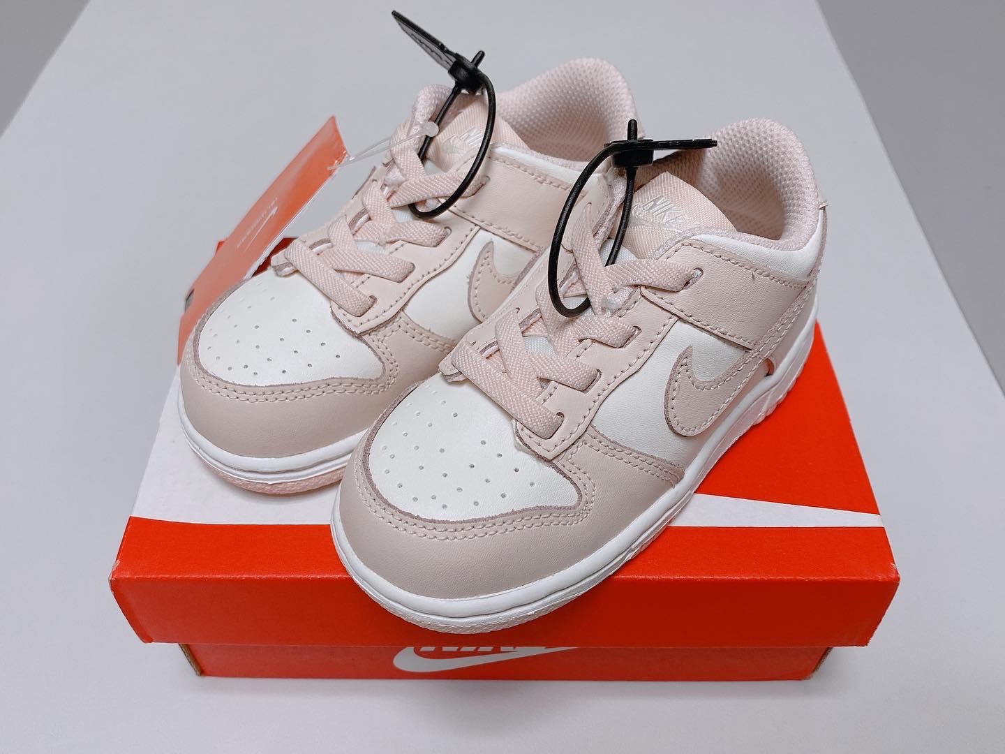 (TD) Nike Dunk Low Orange Pearl 착용 스타일