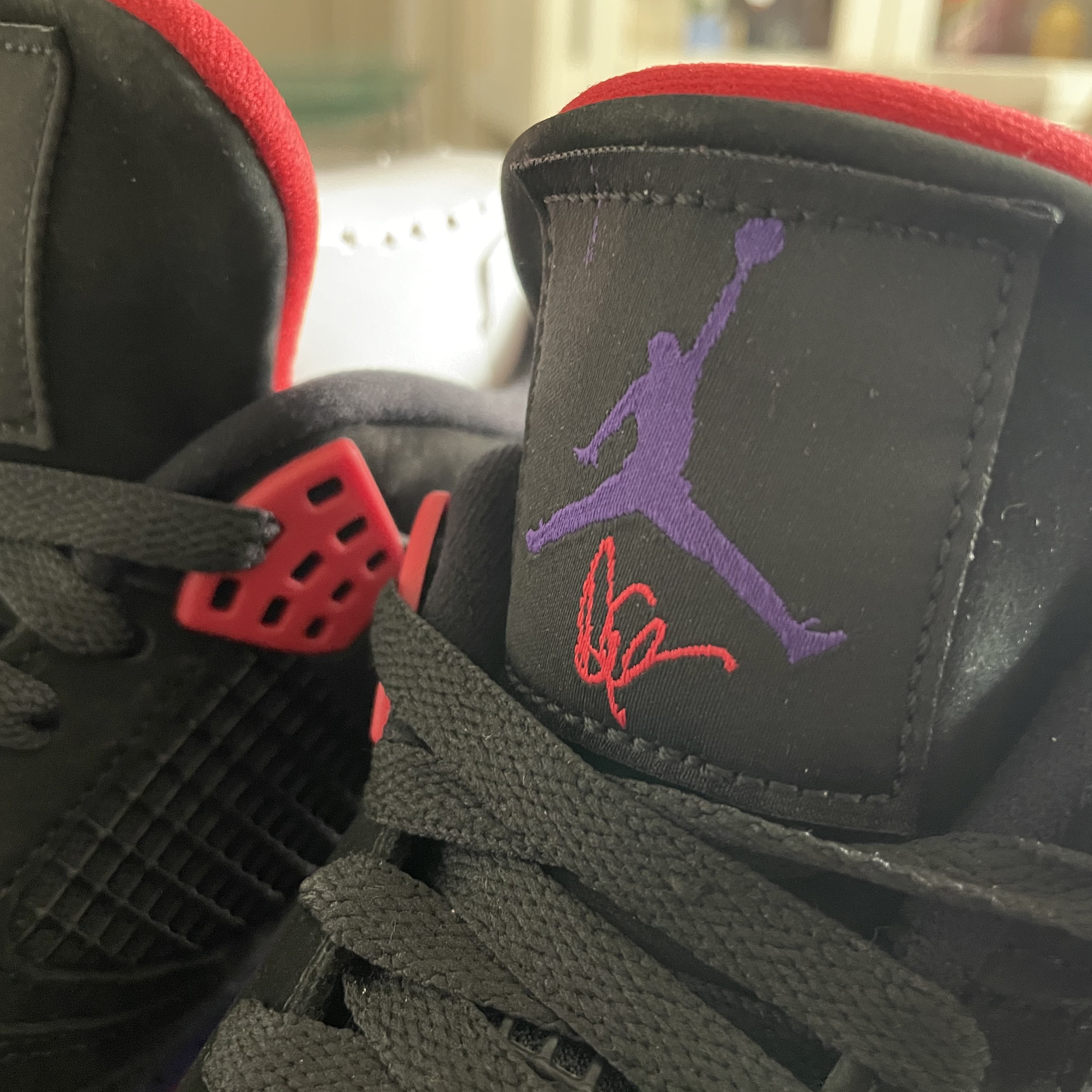 Jordan 4 Retro Raptors Drake OVO 2019 착용 스타일 - 2