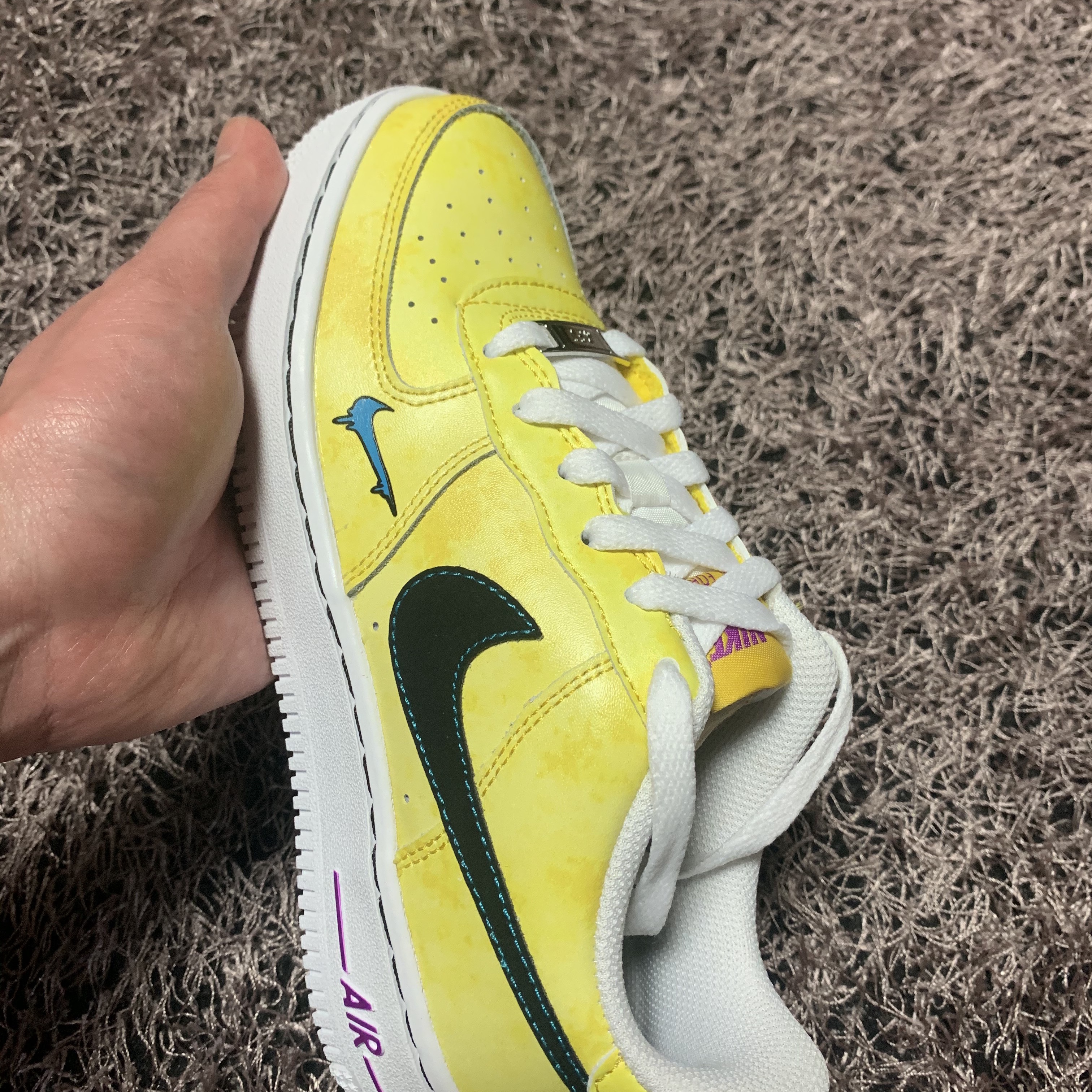 (GS) Nike Air Force 1 '07 LV8 Peace, Love & Basketball 착용 스타일 - 3