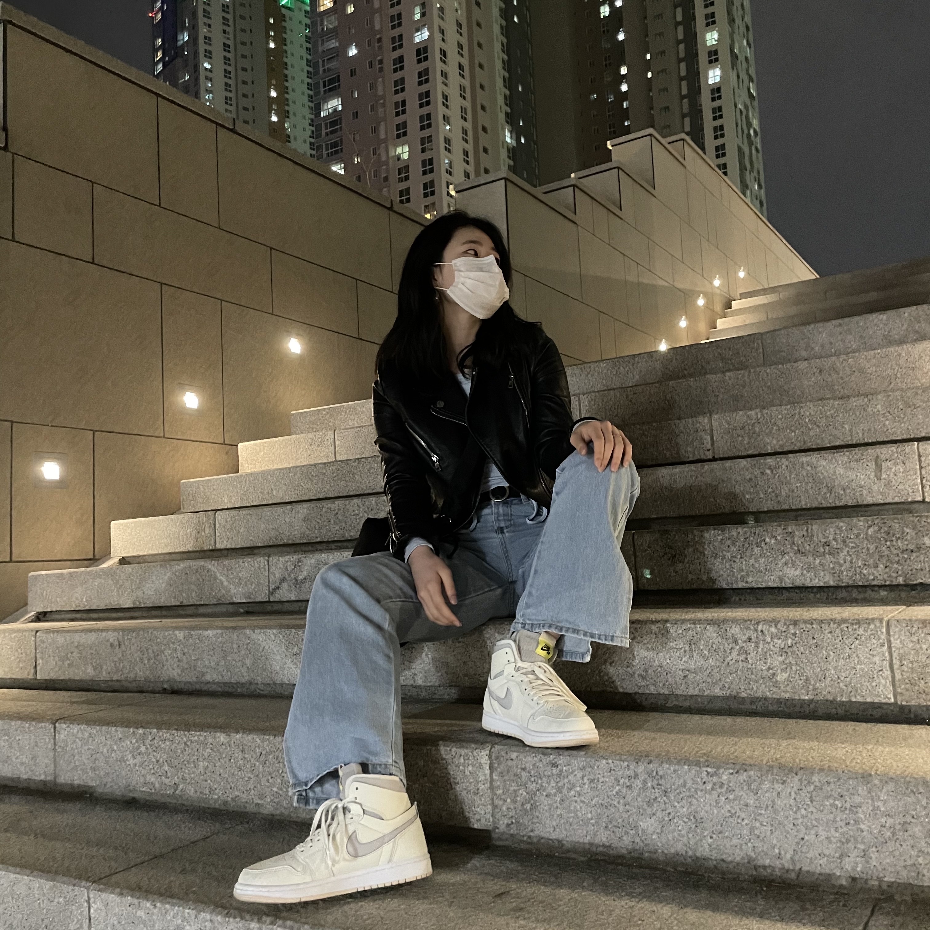 (W) Jordan 1 Zoom Air CMFT Sail 착용 스타일 - 1