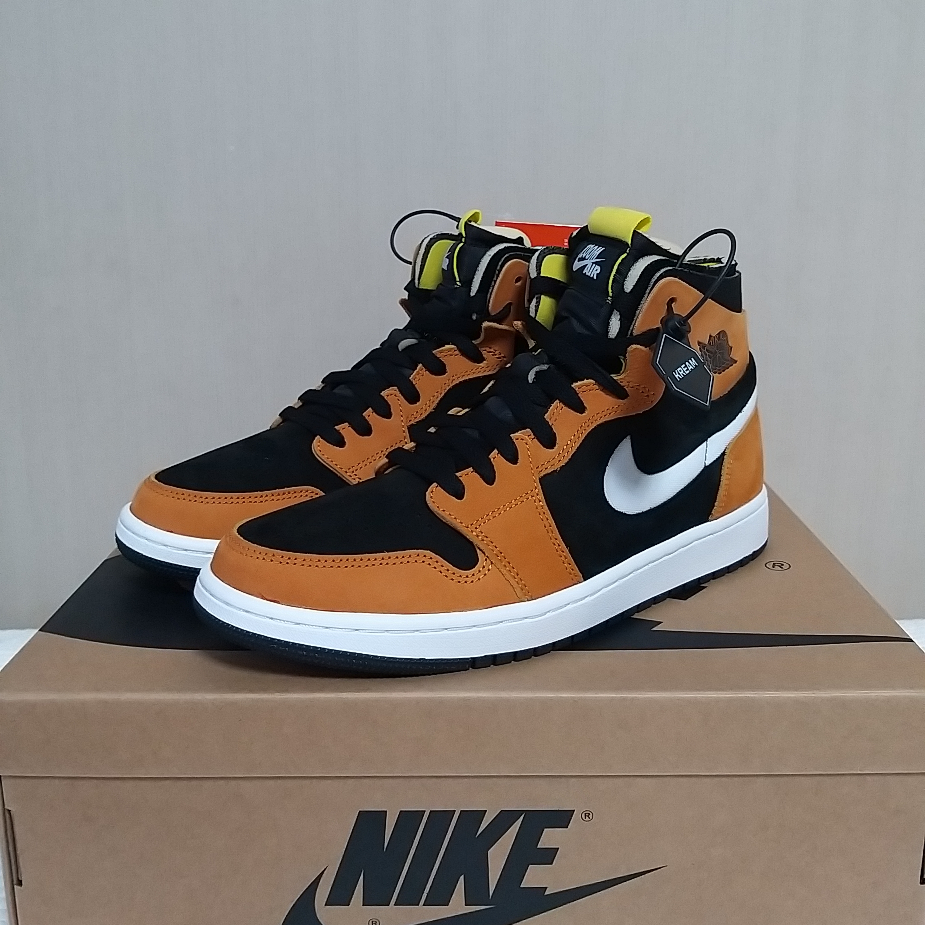 Jordan 1 Zoom Air CMFT Monarch Orange 착용 스타일