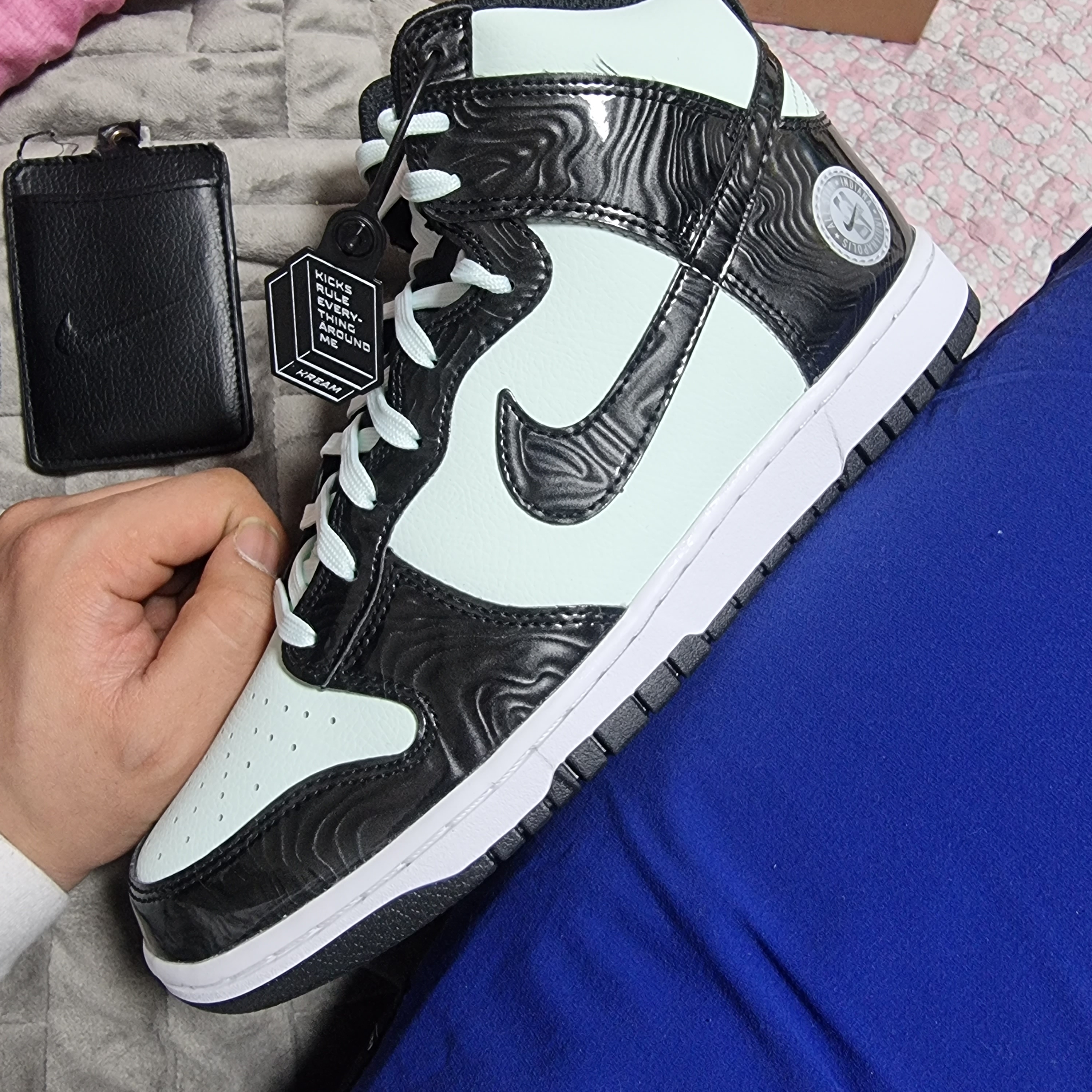 Nike Dunk High Barely Green 착용 스타일