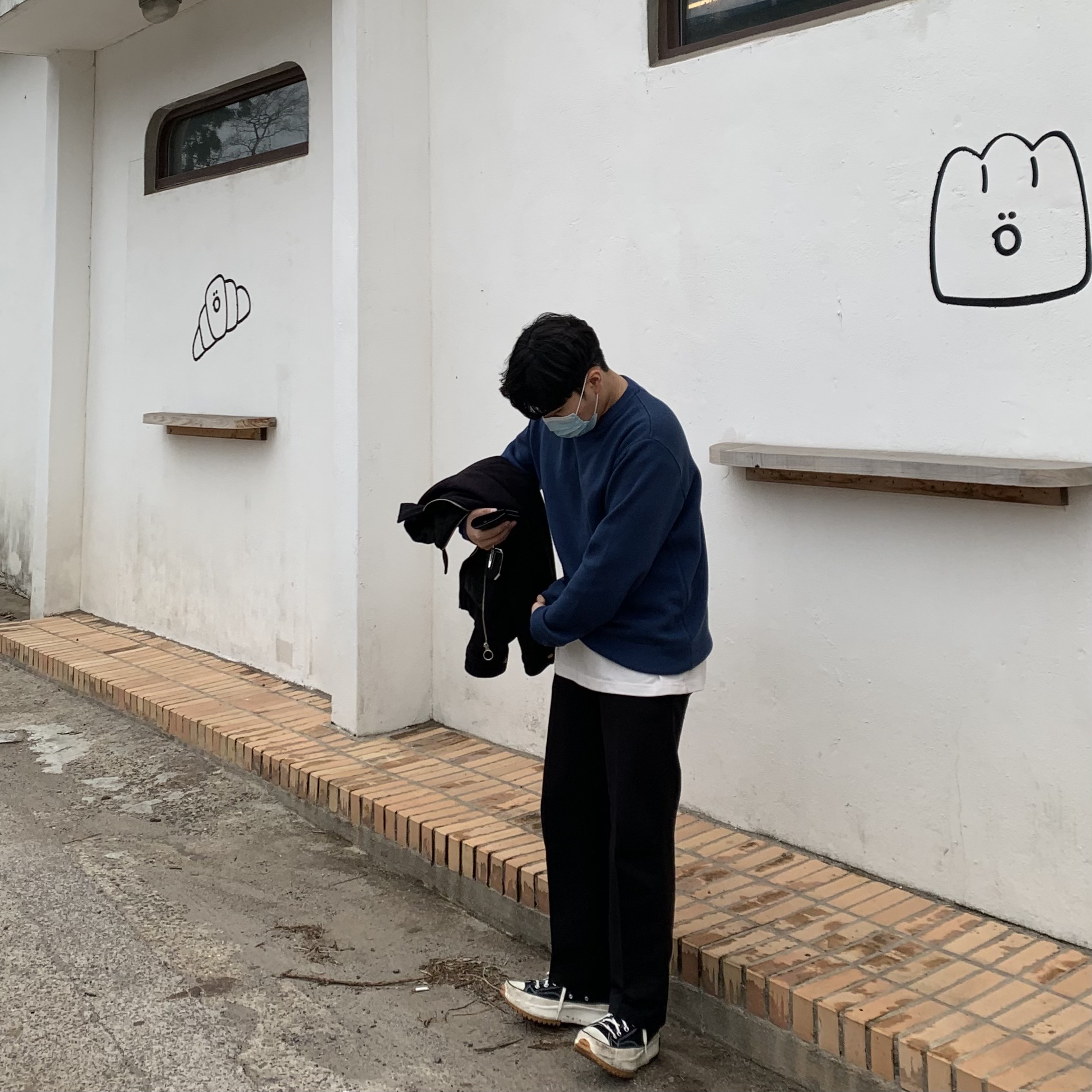 Converse x JW Anderson Run Star Hike Hi Black 착용 스타일