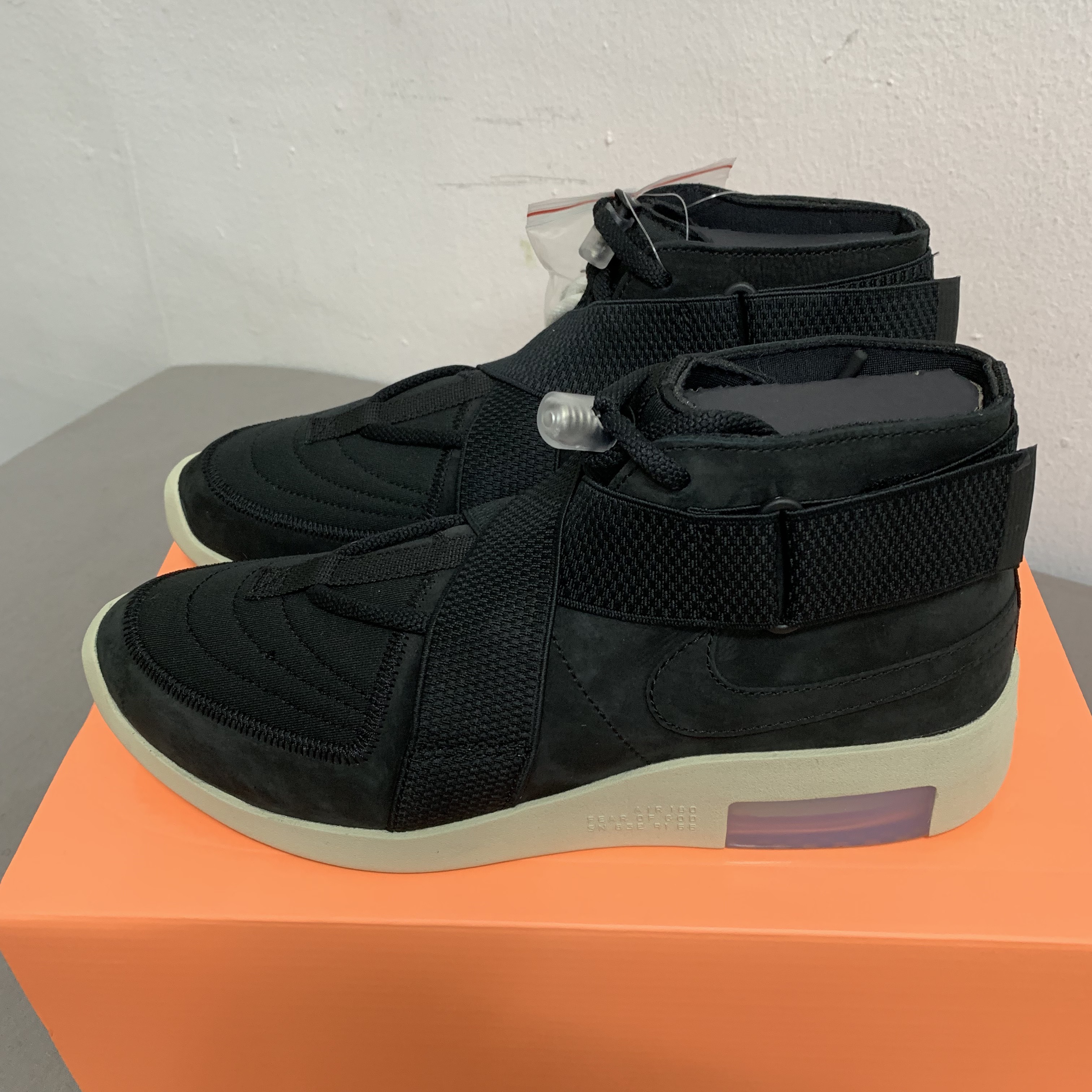 Nike x Fear of God Air Fear of God Raid Black 착용 스타일