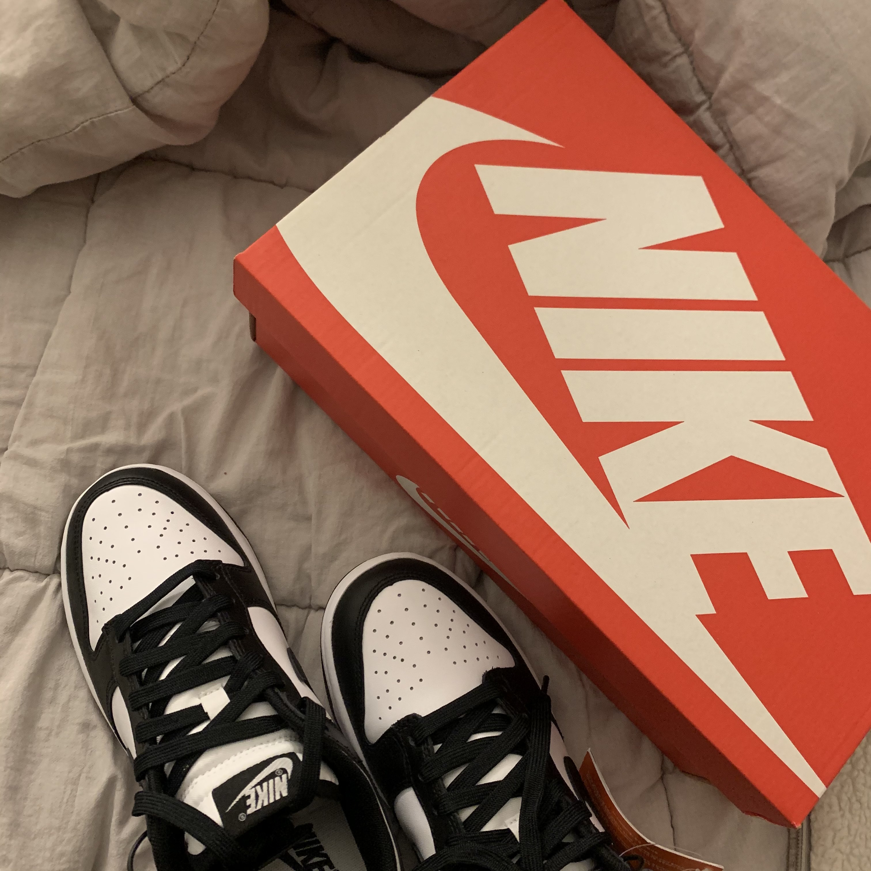 Nike Dunk Low Retro Black 착용 스타일 - 1