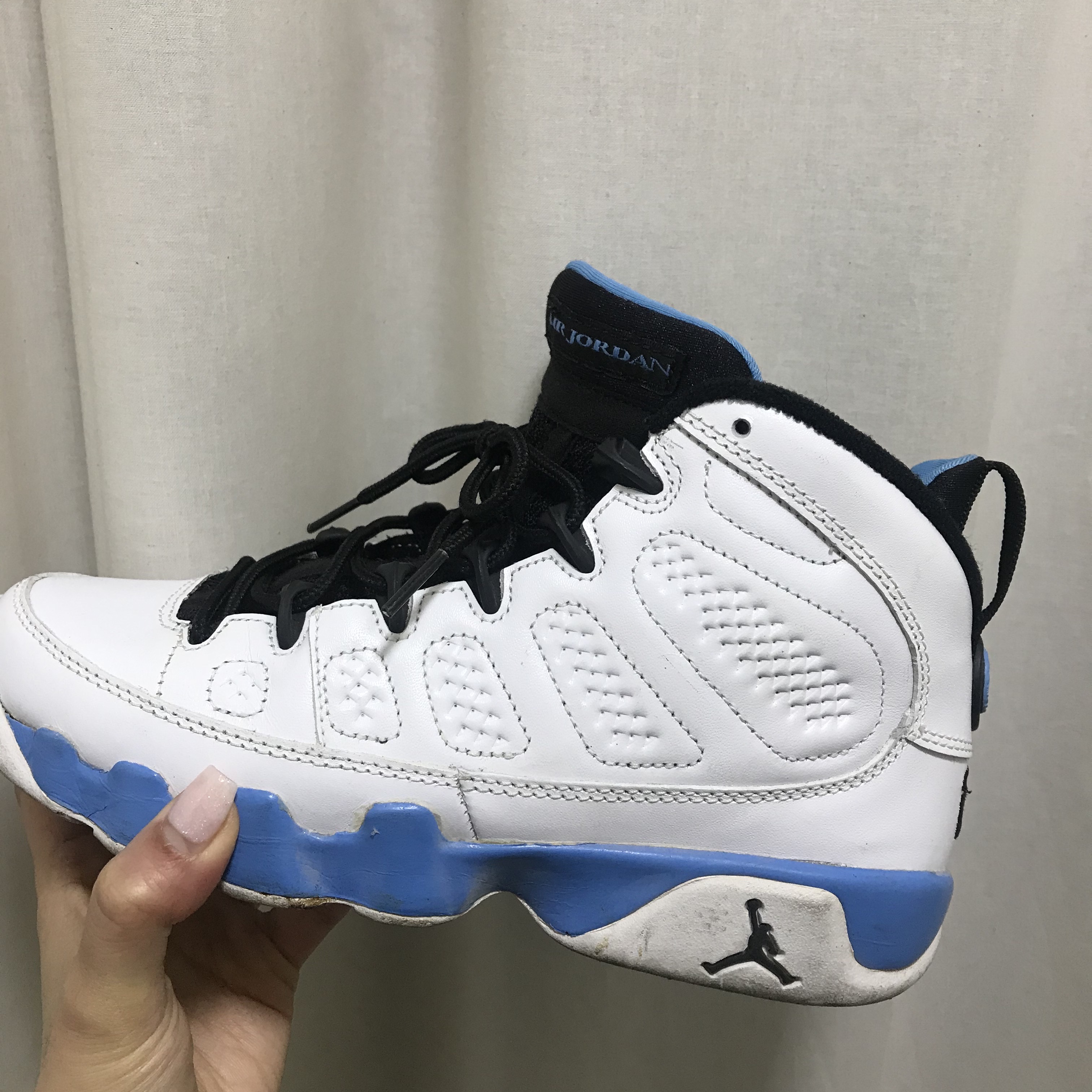 Jordan 9 Retro UNC 착용 스타일