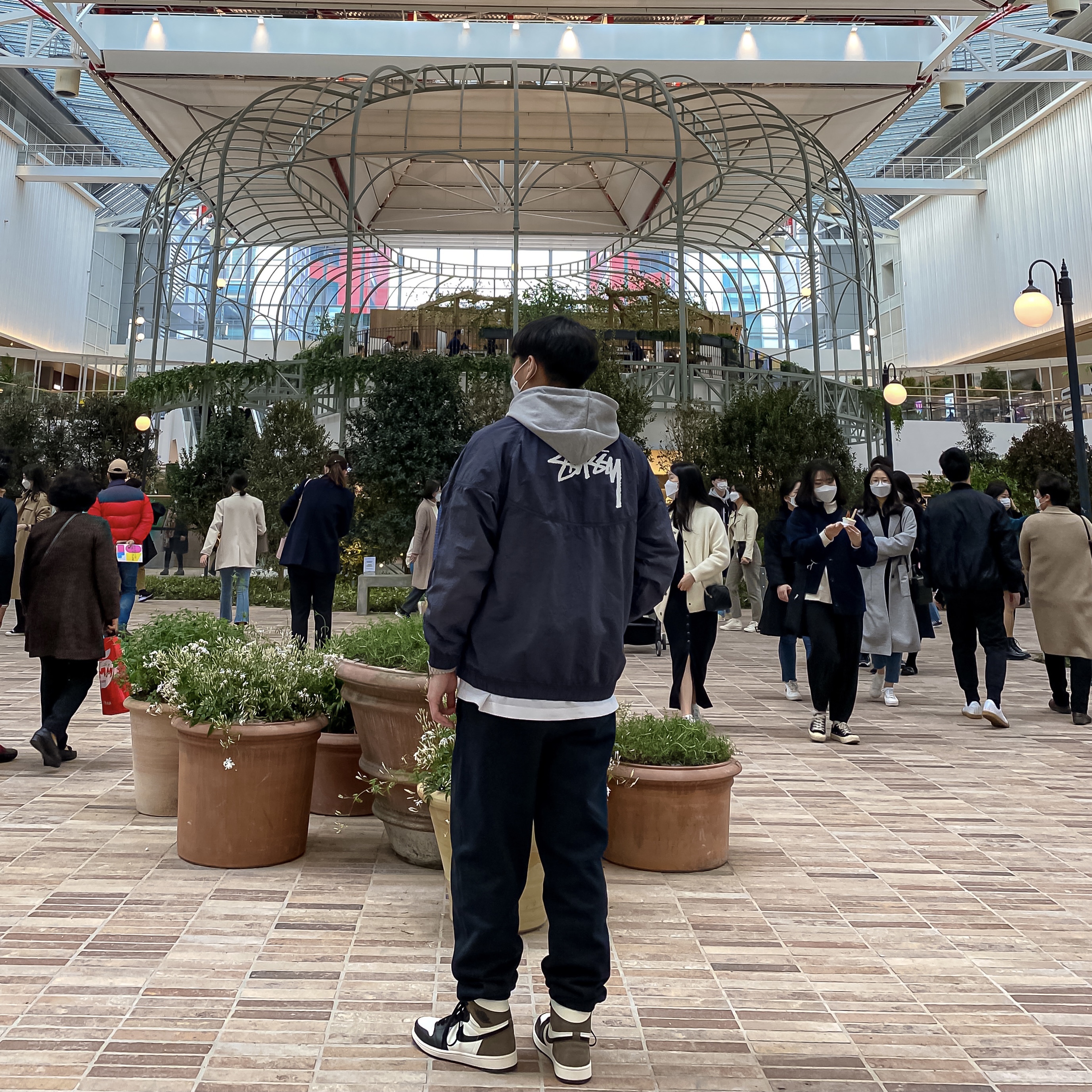 Jordan 1 Retro High OG Black Mocha, Nike x Stussy NRG ZR Fleece Pants Black - US/EU 착용 스타일