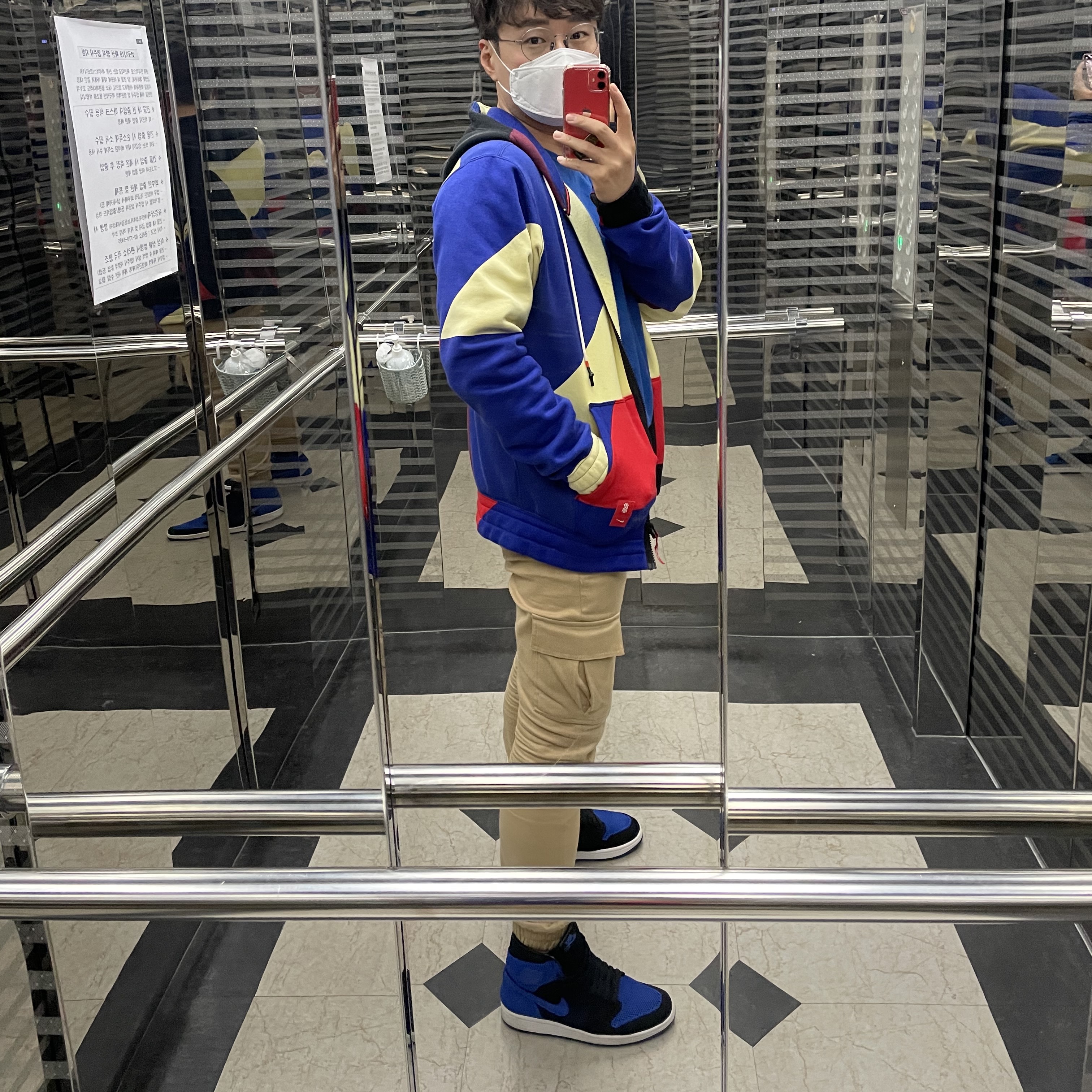 Jordan 1 Retro High Flyknit Royal 착용 스타일 - 2