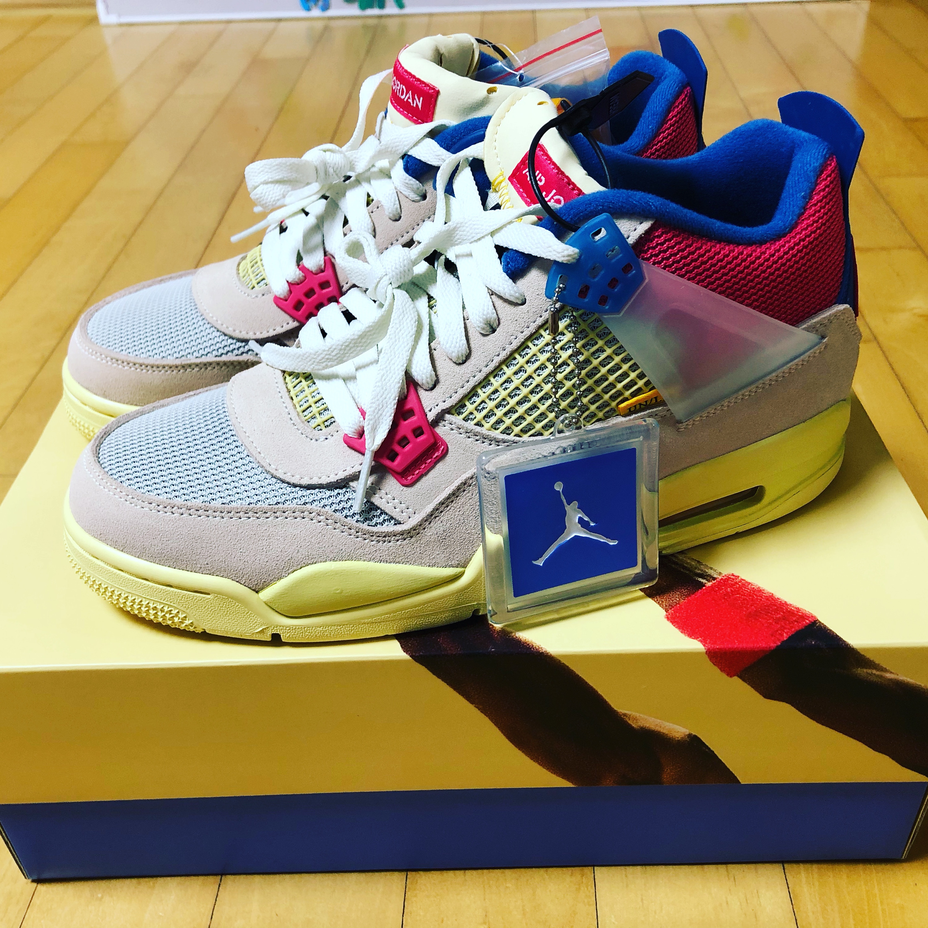 Jordan 4 x Union Retro Guava Ice 착용 스타일