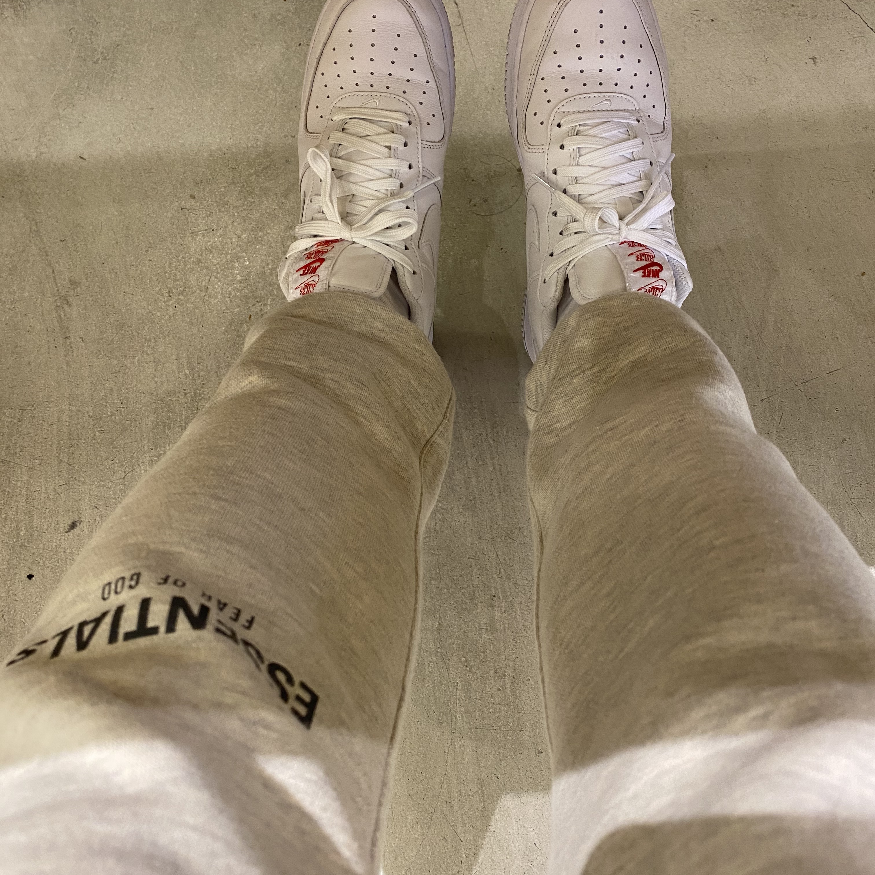 Nike Air Force 1 '07 LX White Bag 착용 스타일 - 1