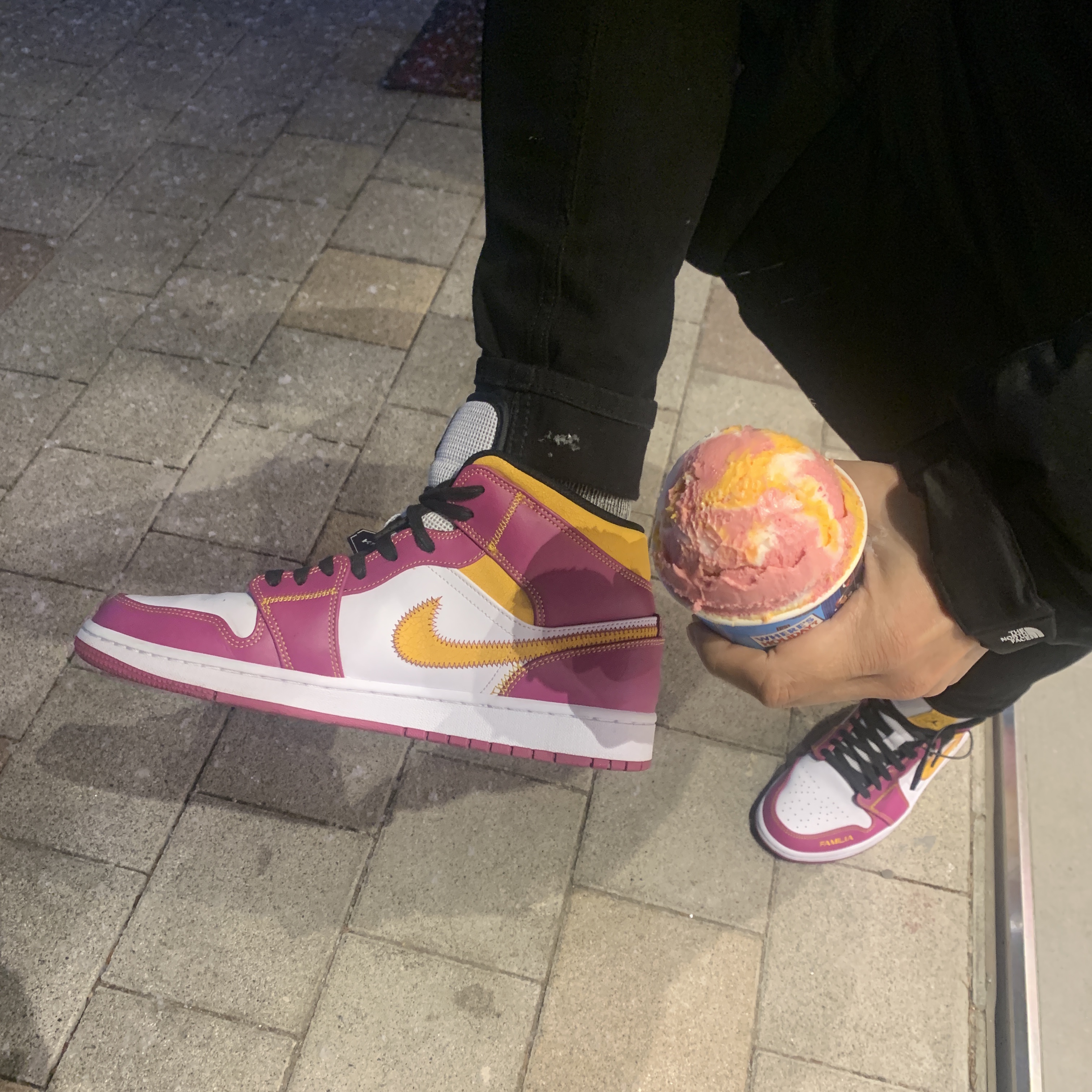 Jordan 1 Mid DOD Familia 착용 스타일