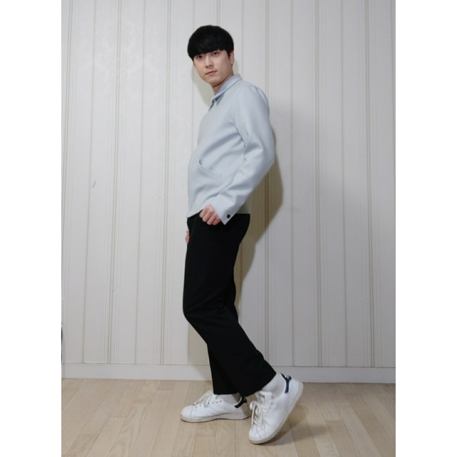Adidas Stan Smith White Green OG 착용 스타일 - 2