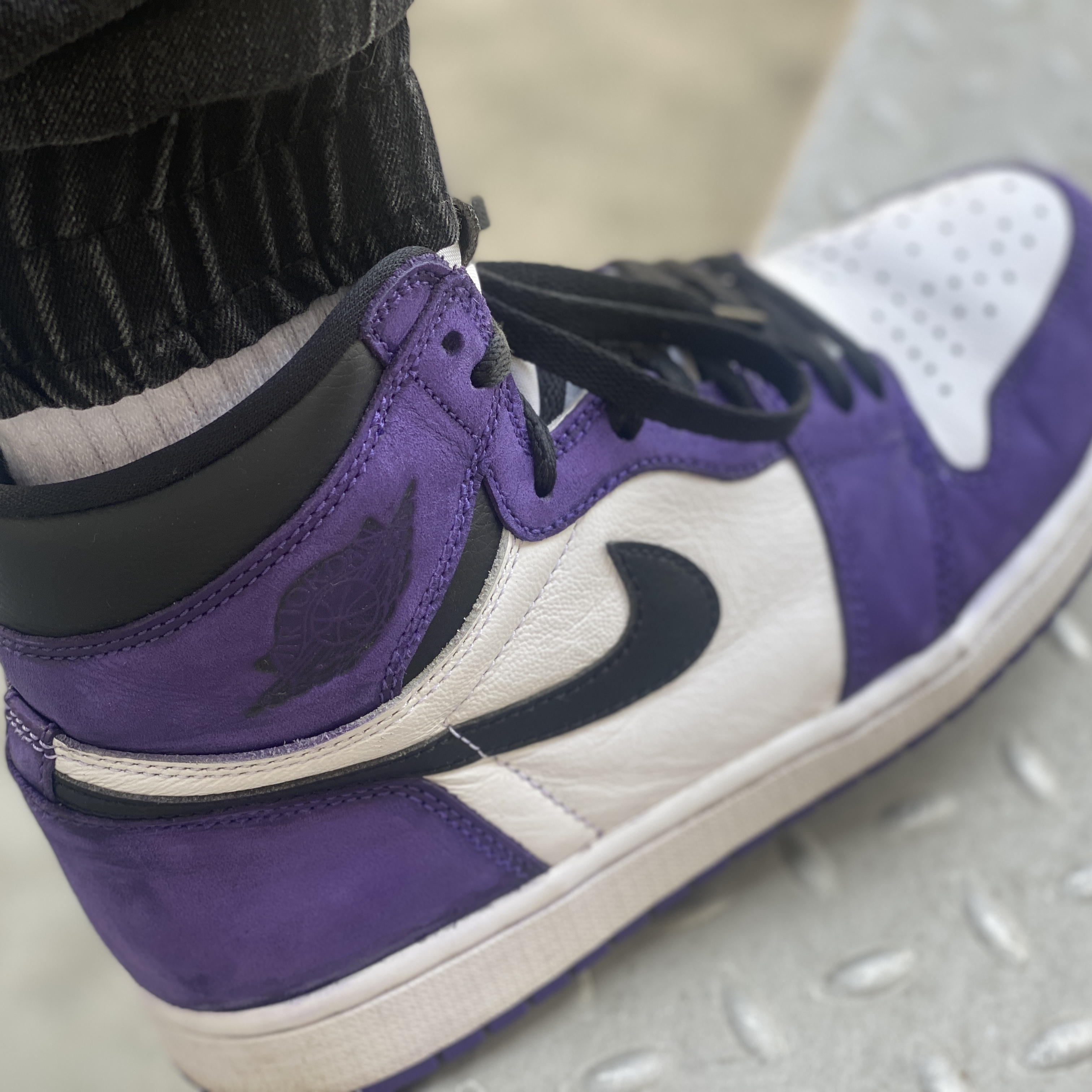 Jordan 1 Retro High OG Court Purple 2020 착용 스타일 - 3