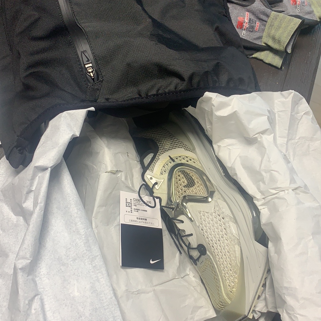 Nike x Matthew M Williams Zoom 004 Stone 착용 스타일 - 2
