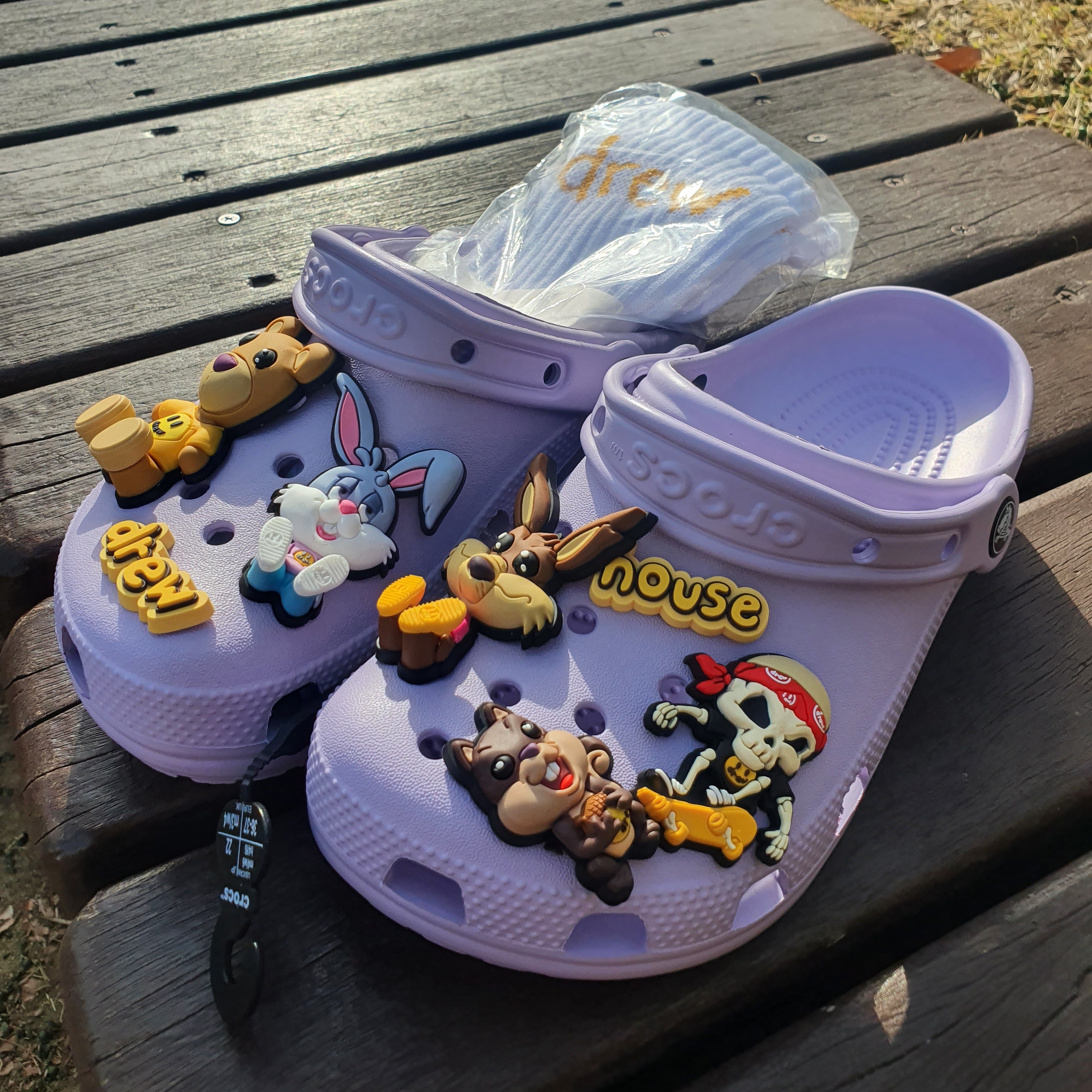 Crocs x Justin Bieber x Drew Classic Clog Lavender 착용 스타일 - 2