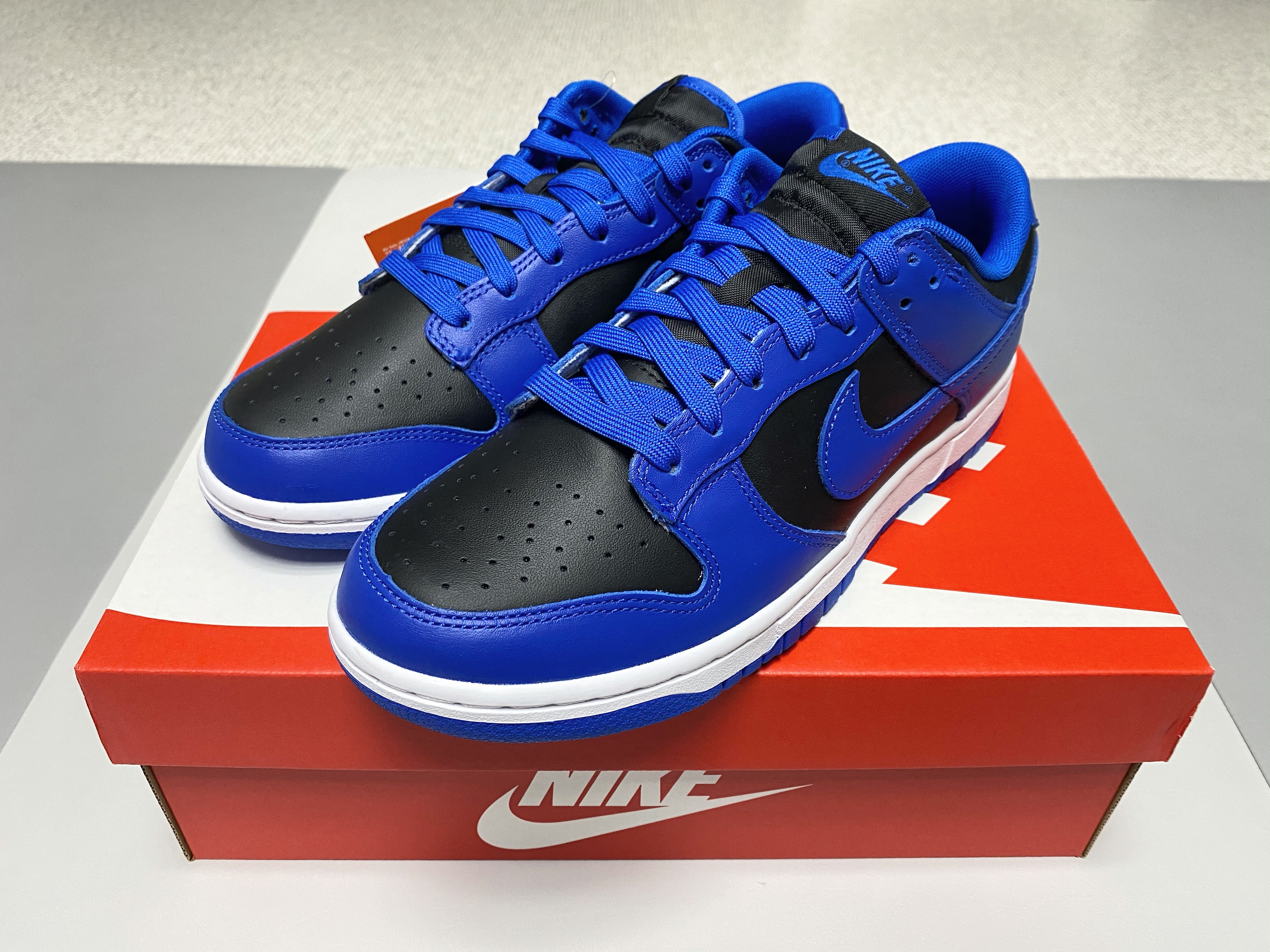 Nike Dunk Low Retro Hyper Cobalt 착용 스타일