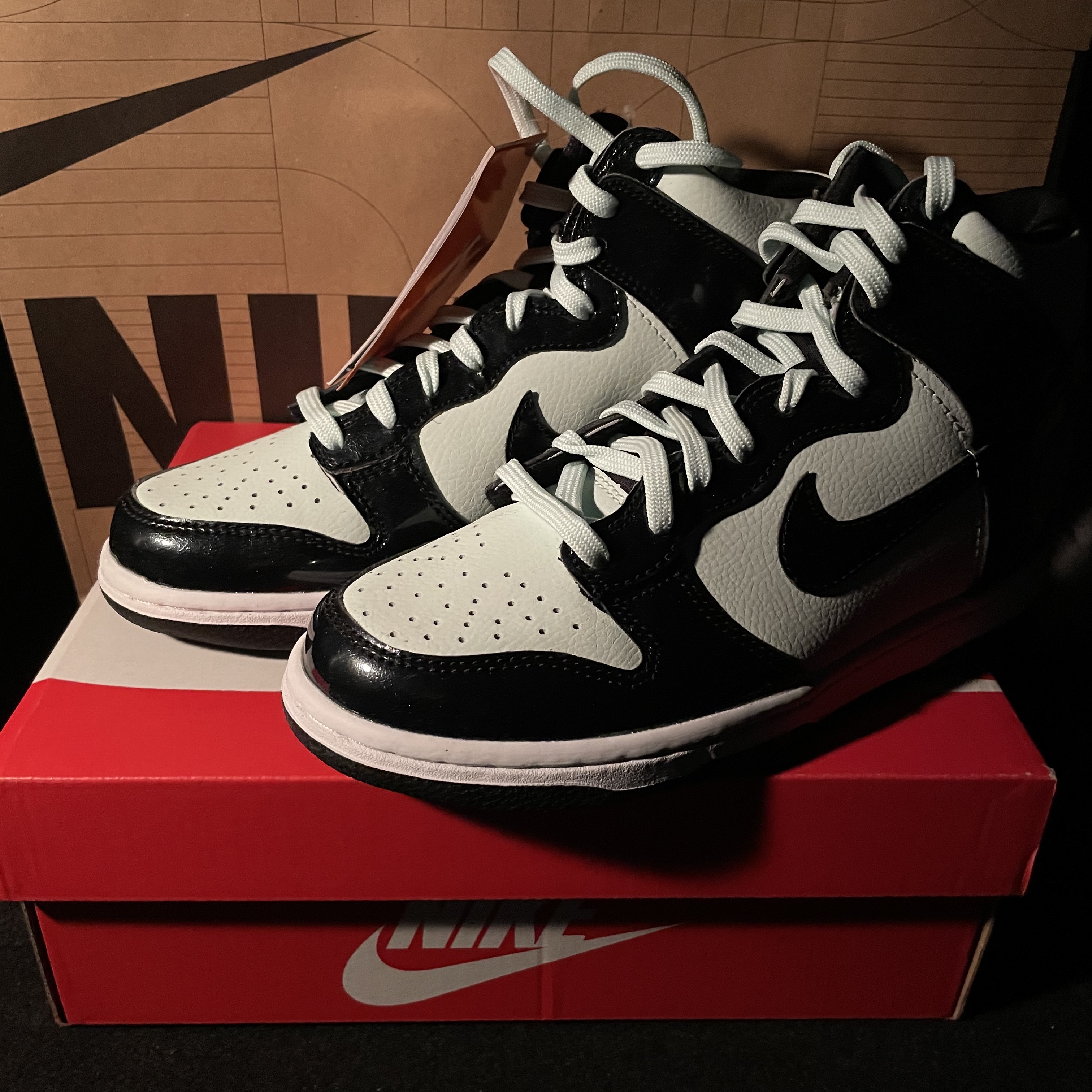 (GS) Nike Dunk High Barely Green 착용 스타일