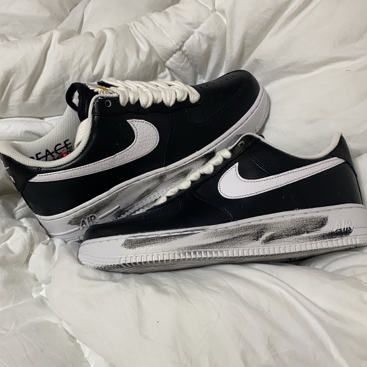 Nike x Peaceminusone Air Force 1 Low Para-Noise 착용 스타일