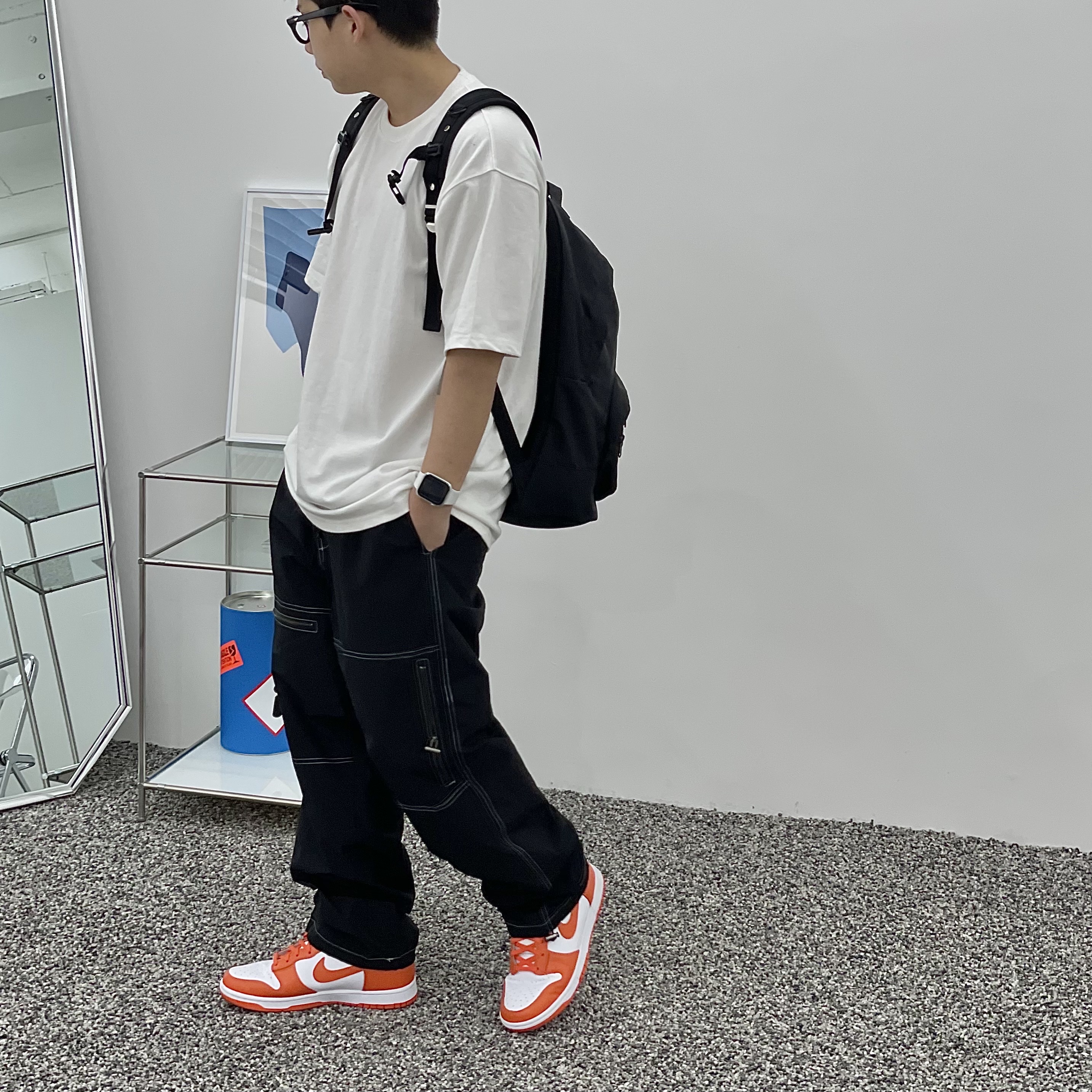 Nike Dunk High Retro Orange Blaze 착용 스타일 - 2