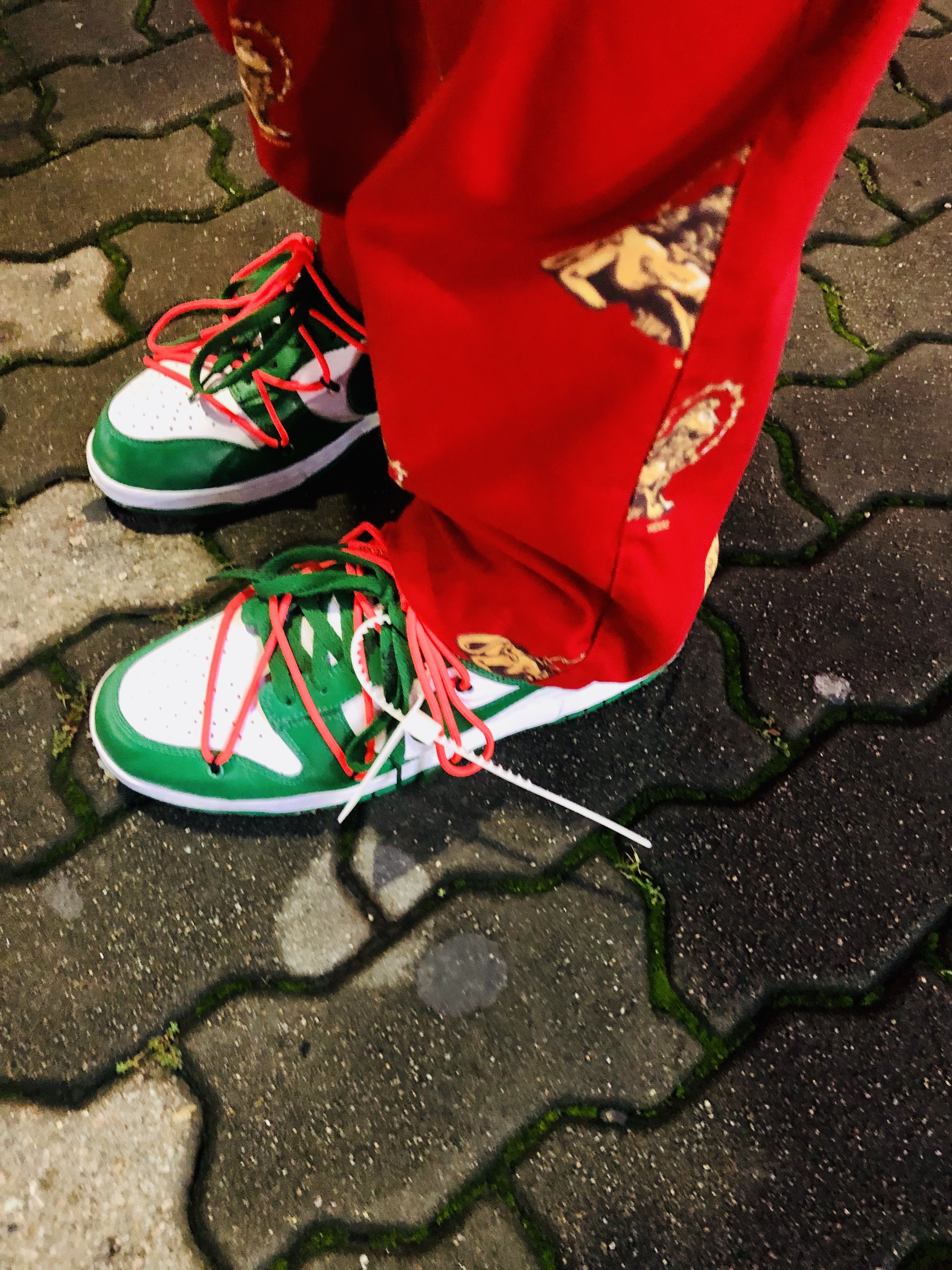Nike x Off-White Dunk Low Pine Green 착용 스타일 - 5