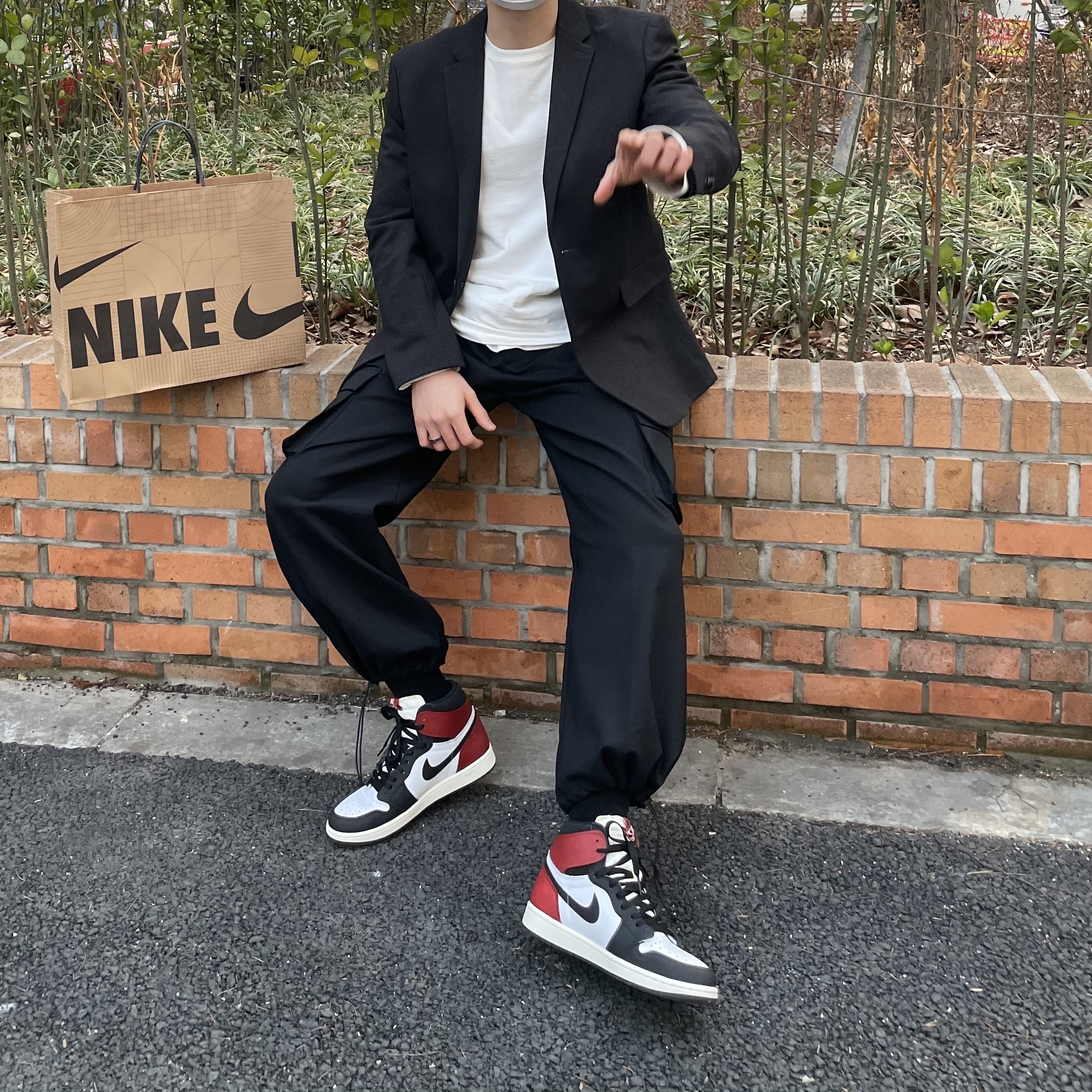 Jordan 1 Retro High OG Volt Gold, Jordan 1 Retro High OG Black Toe 2016 착용 스타일