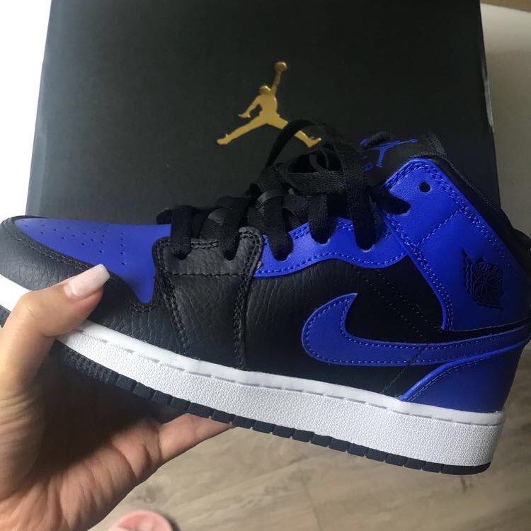 (GS) Jordan 1 Mid Black Hyper Royal 착용 스타일