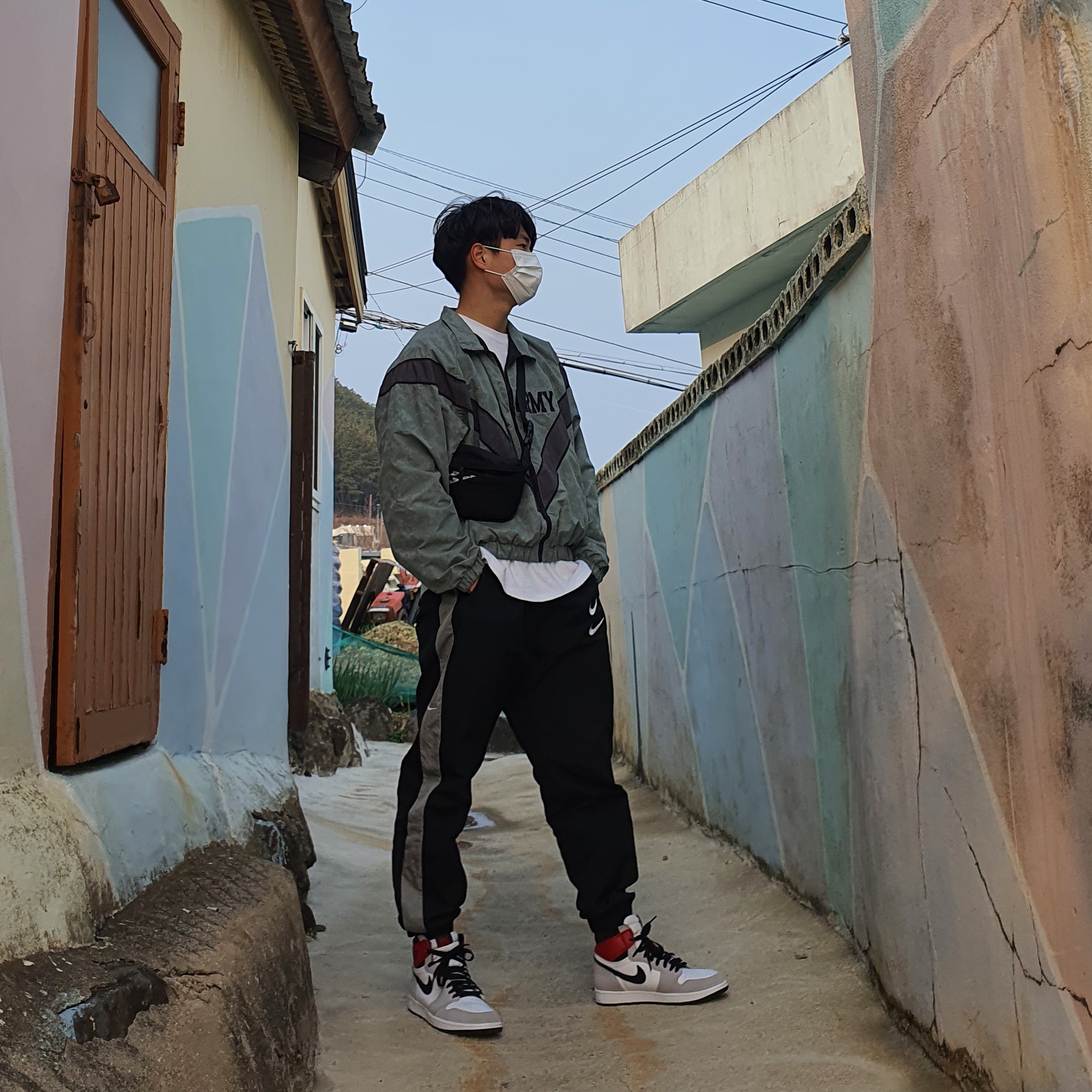 Jordan 1 Retro High OG Light Smoke Grey 착용 스타일 - 1