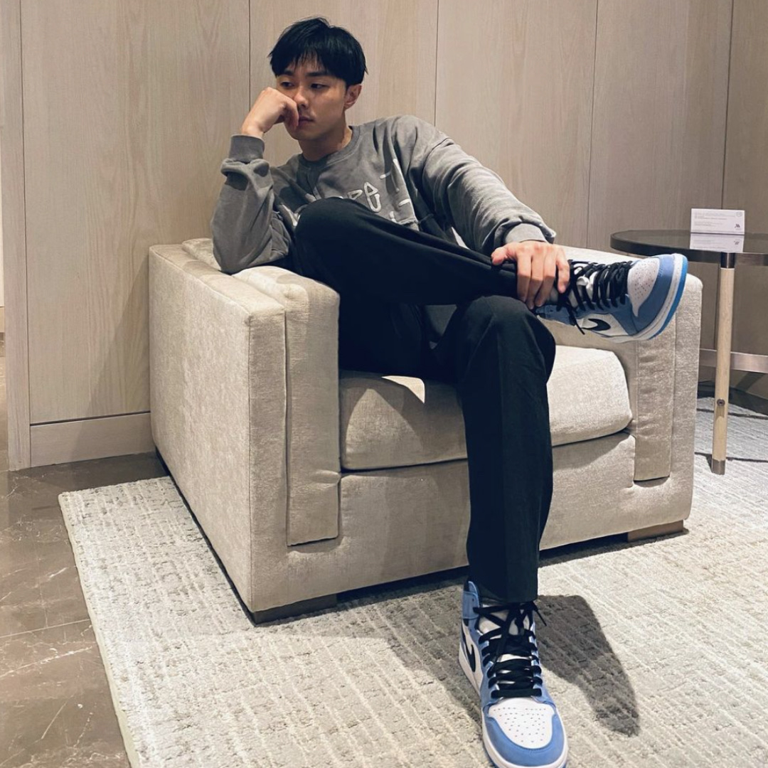 Jordan 1 Retro High OG University Blue, (GS) Jordan 1 Retro High OG University Blue 착용 스타일 - 2