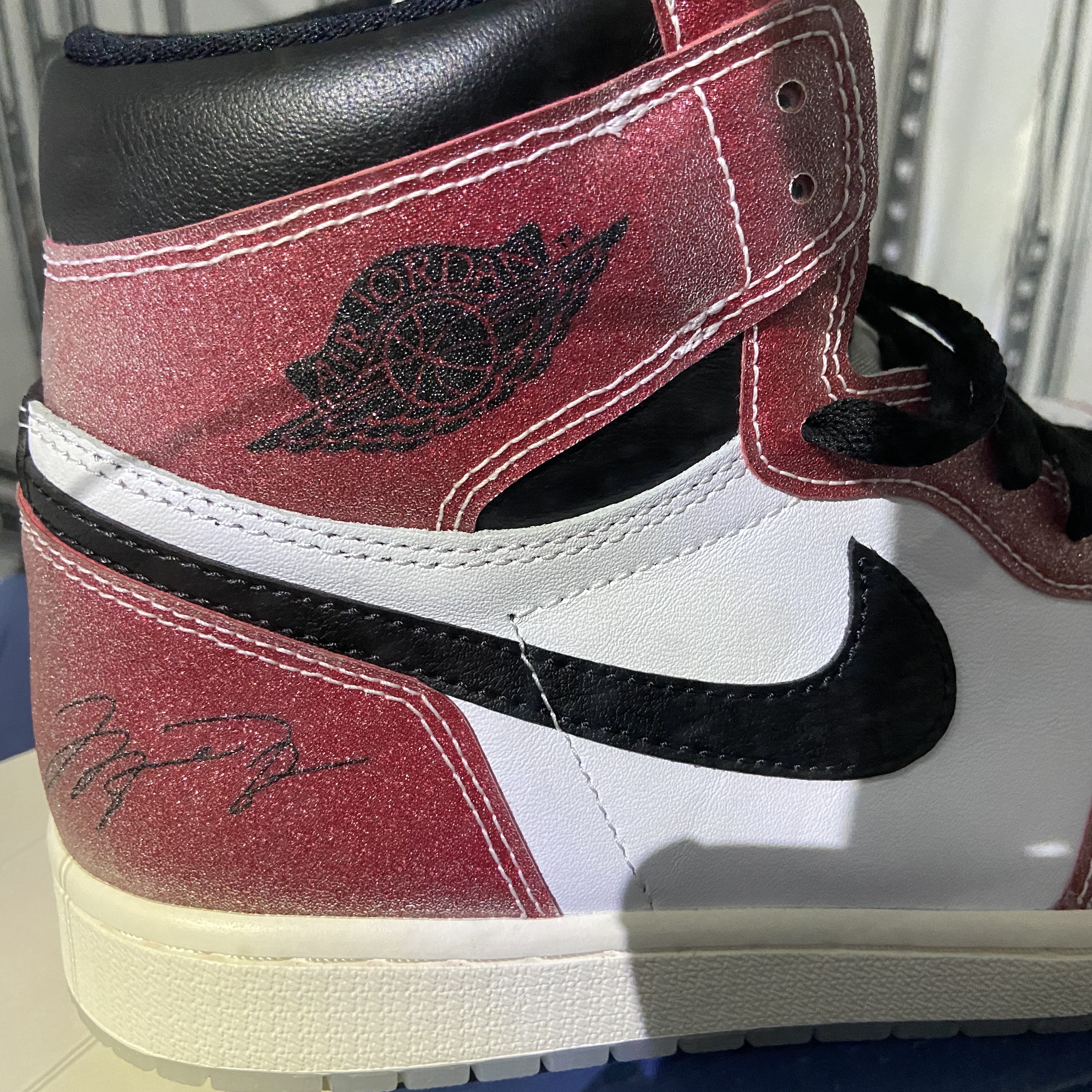 Jordan 1 x Trophy Room Retro High OG SP Chicago 착용 스타일