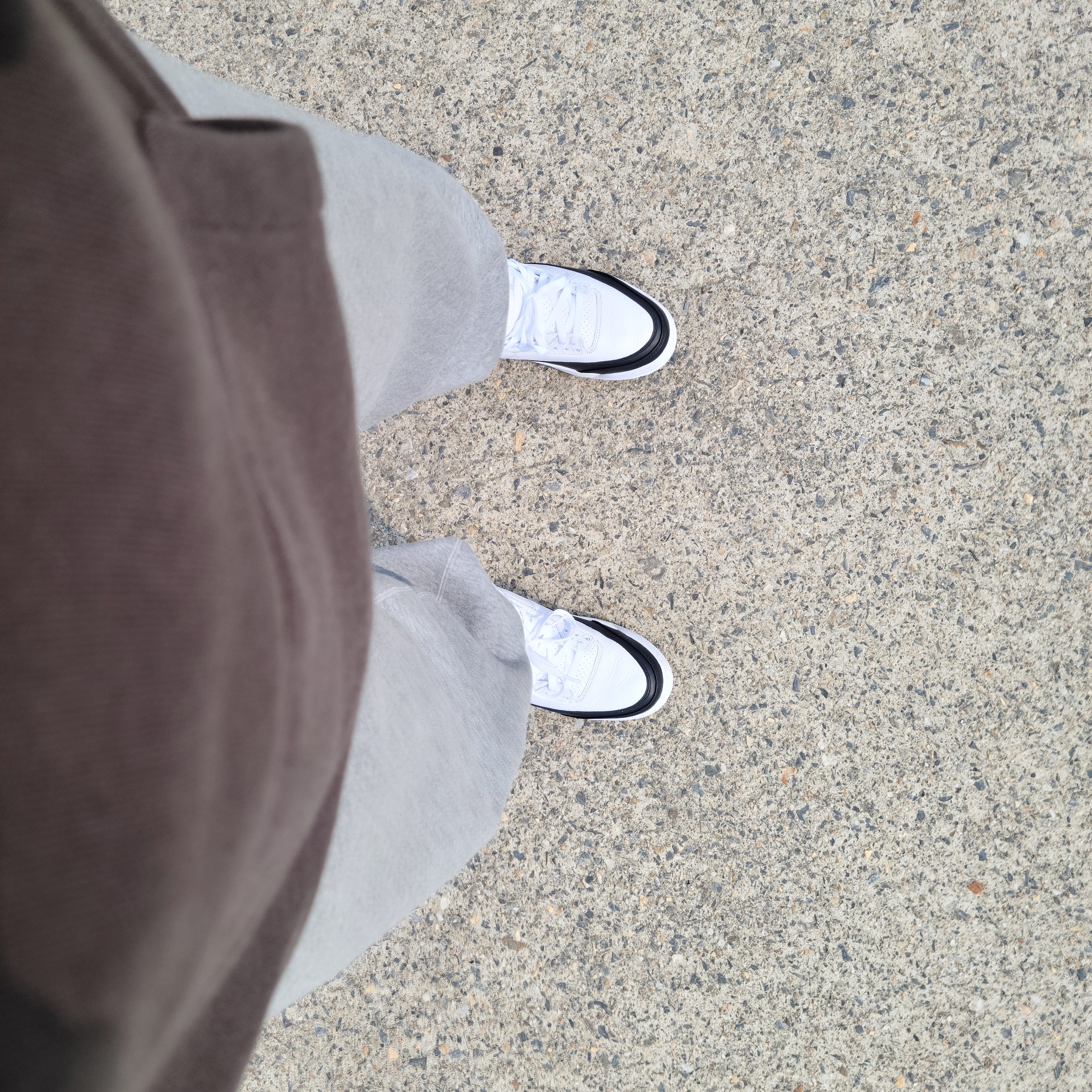 Jordan 3 x Fragment Retro SP White Black, Essentials 3D Silicon Applique Pullover Hoodie Dark Slate/Black 2020 착용 스타일