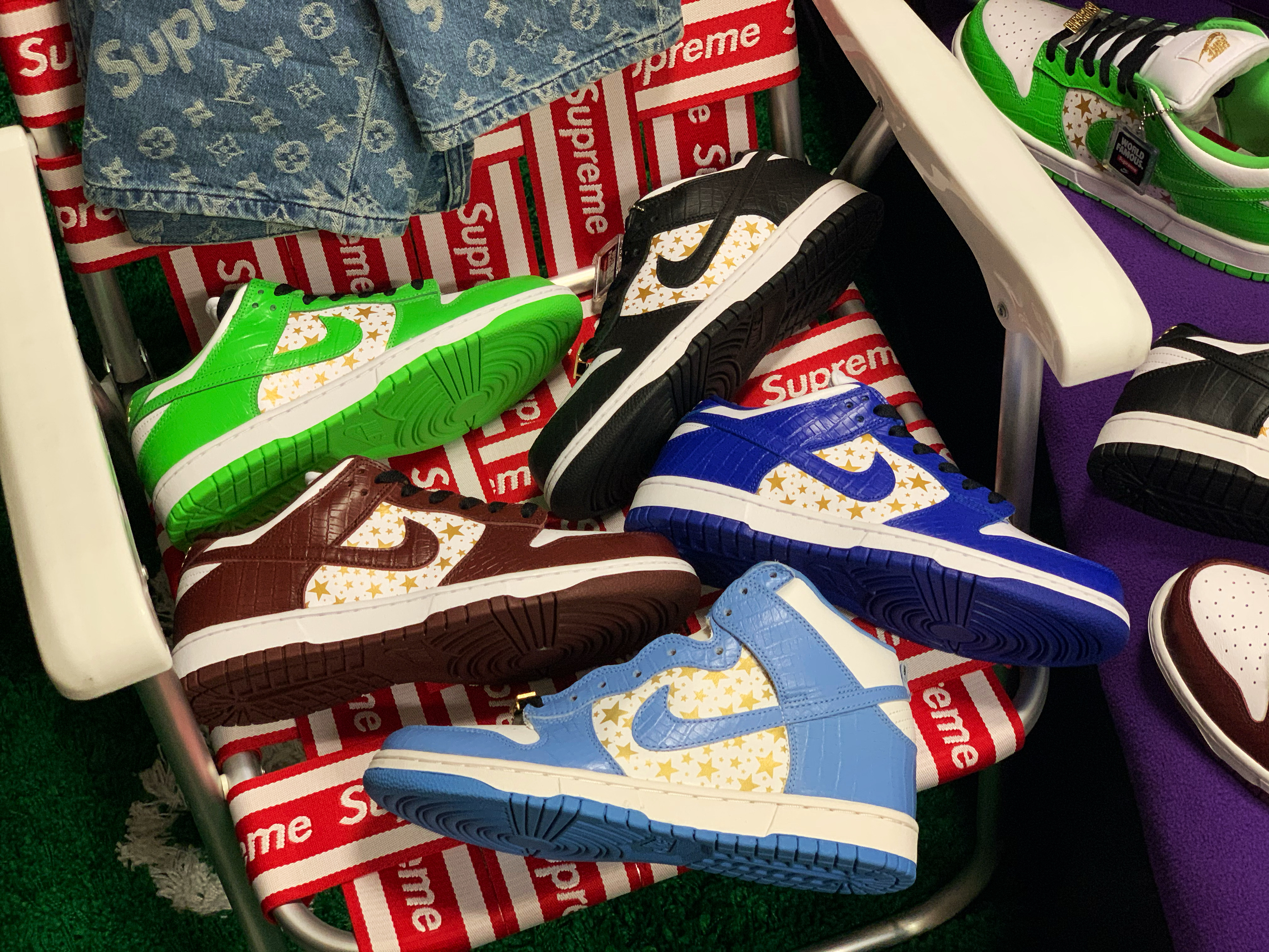 Nike x Supreme SB Dunk Low Black, Nike x Supreme SB Dunk Low Mean Green 착용 스타일