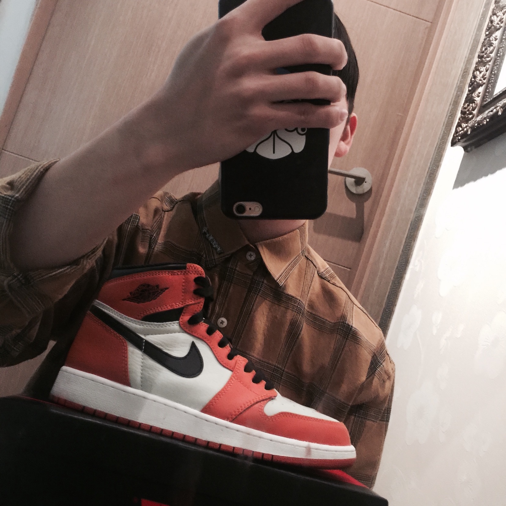 (GS) Jordan 1 Retro High OG Black White 2014, (GS) Jordan 1 Retro High OG Reverse Shattered Backboard 착용 스타일 - 2