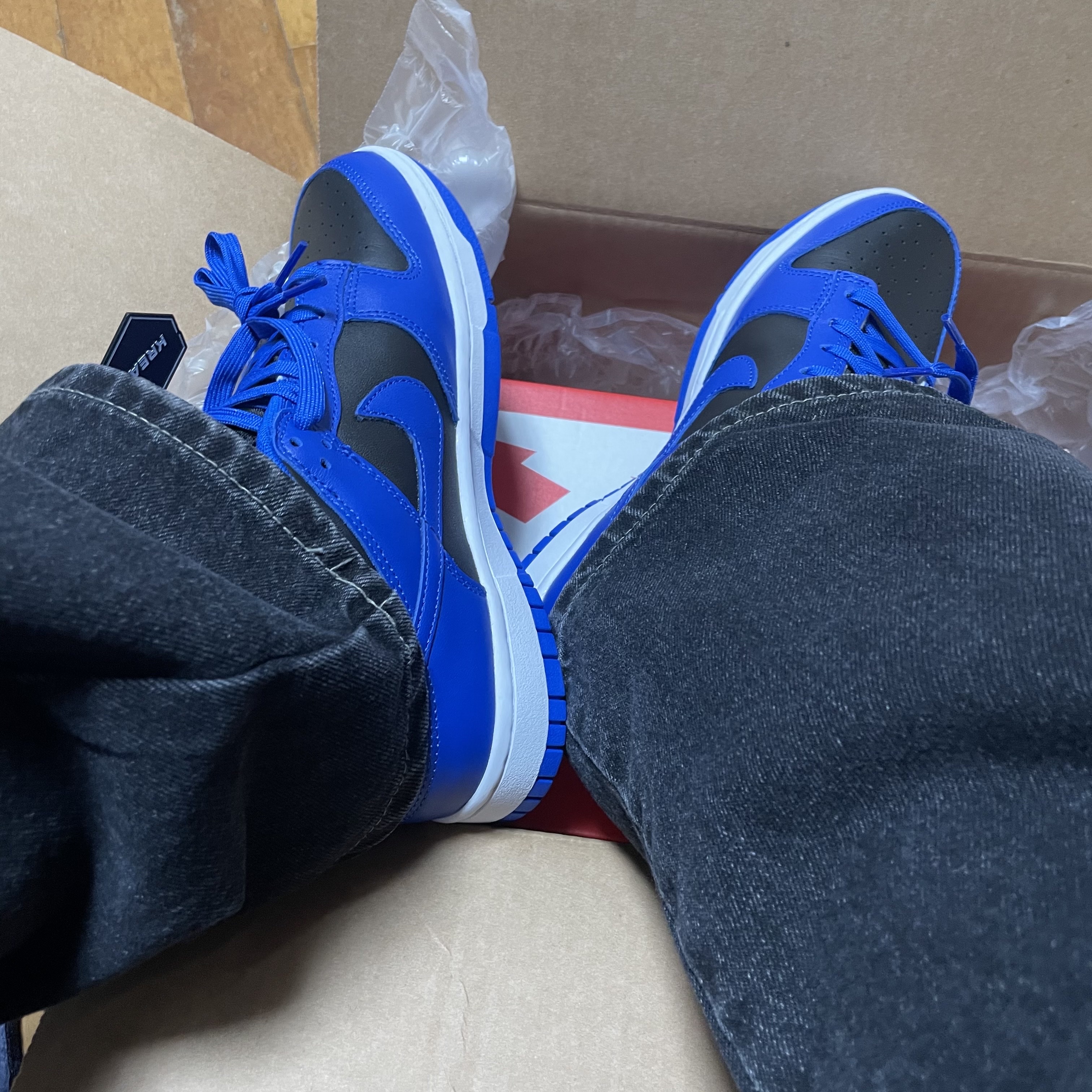 Nike Dunk Low Retro Hyper Cobalt 착용 스타일