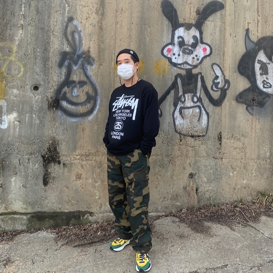 Nike x Sacai VaporWaffle Tour Yellow & Gorge Green Sail 착용 스타일