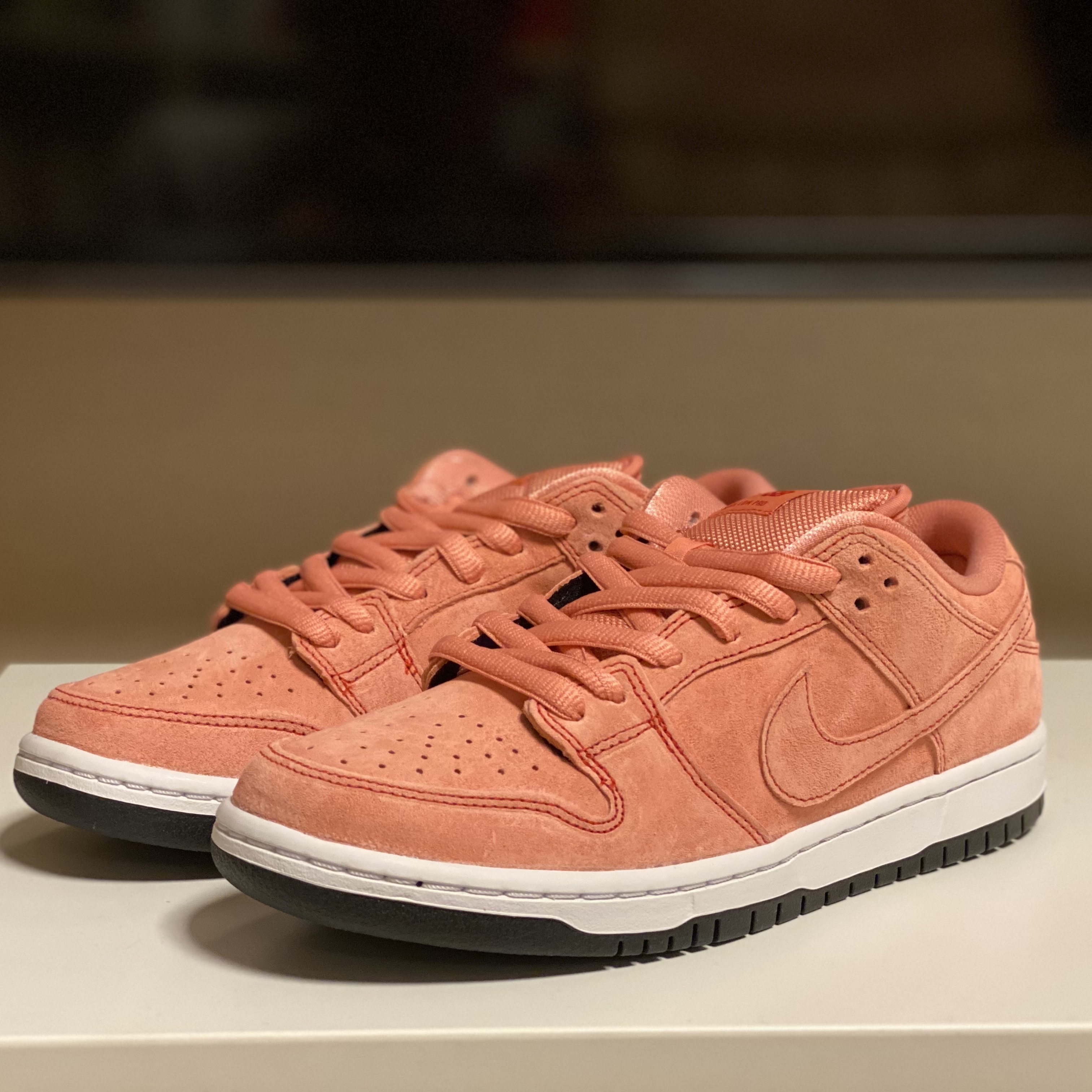 Nike SB Dunk Low Pro Pink Pig 착용 스타일 - 1