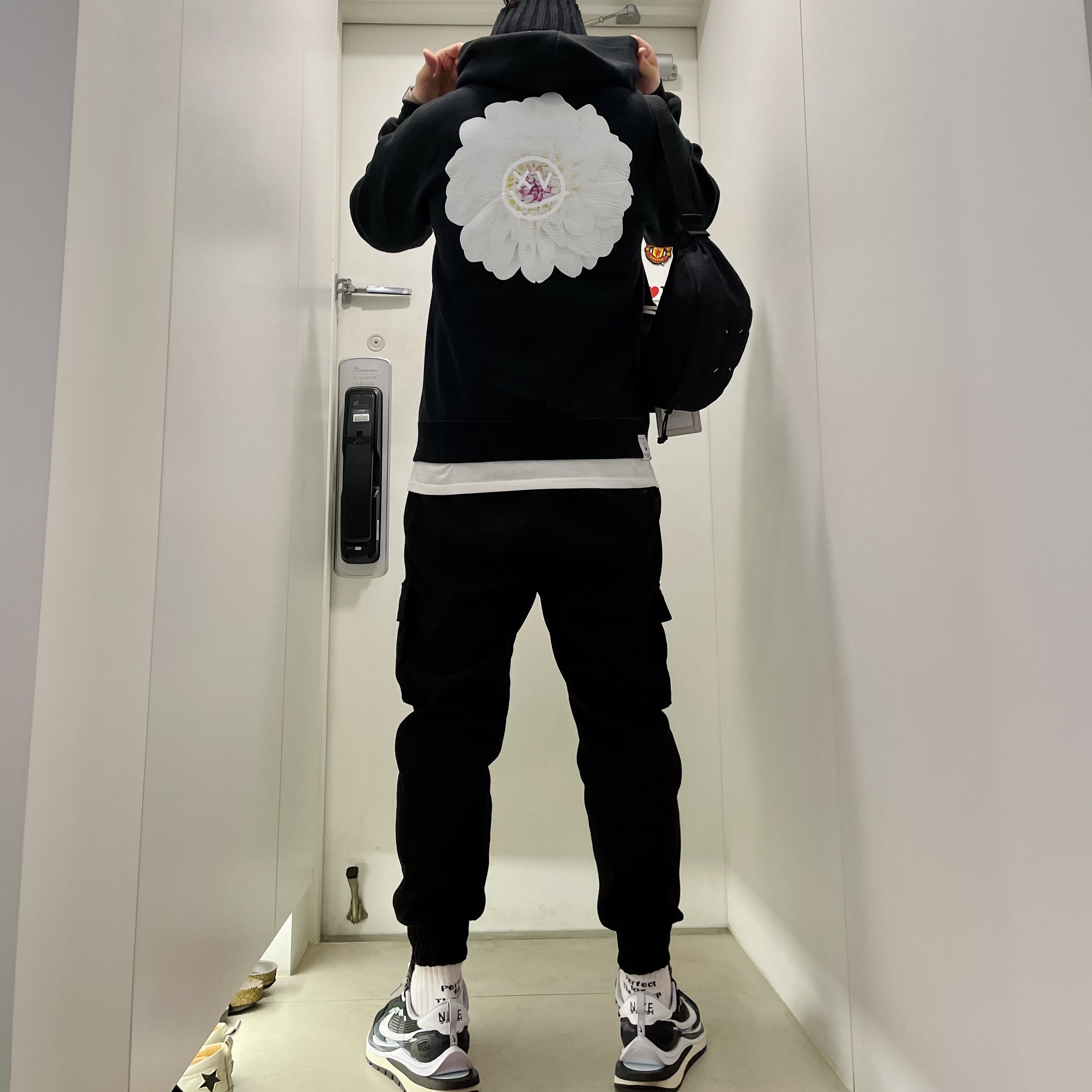 Nike x Sacai VaporWaffle Black White 착용 스타일 - 1