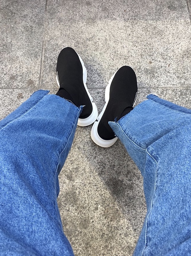 Balenciaga Speed Trainer Black White 2020 착용 스타일