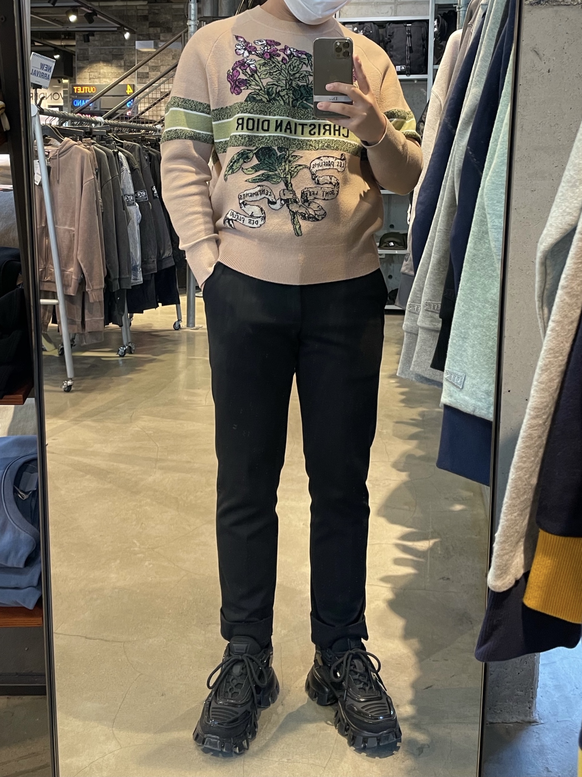 Prada Cloudbust Thunder Technical Fabric Sneakers Black 착용 스타일