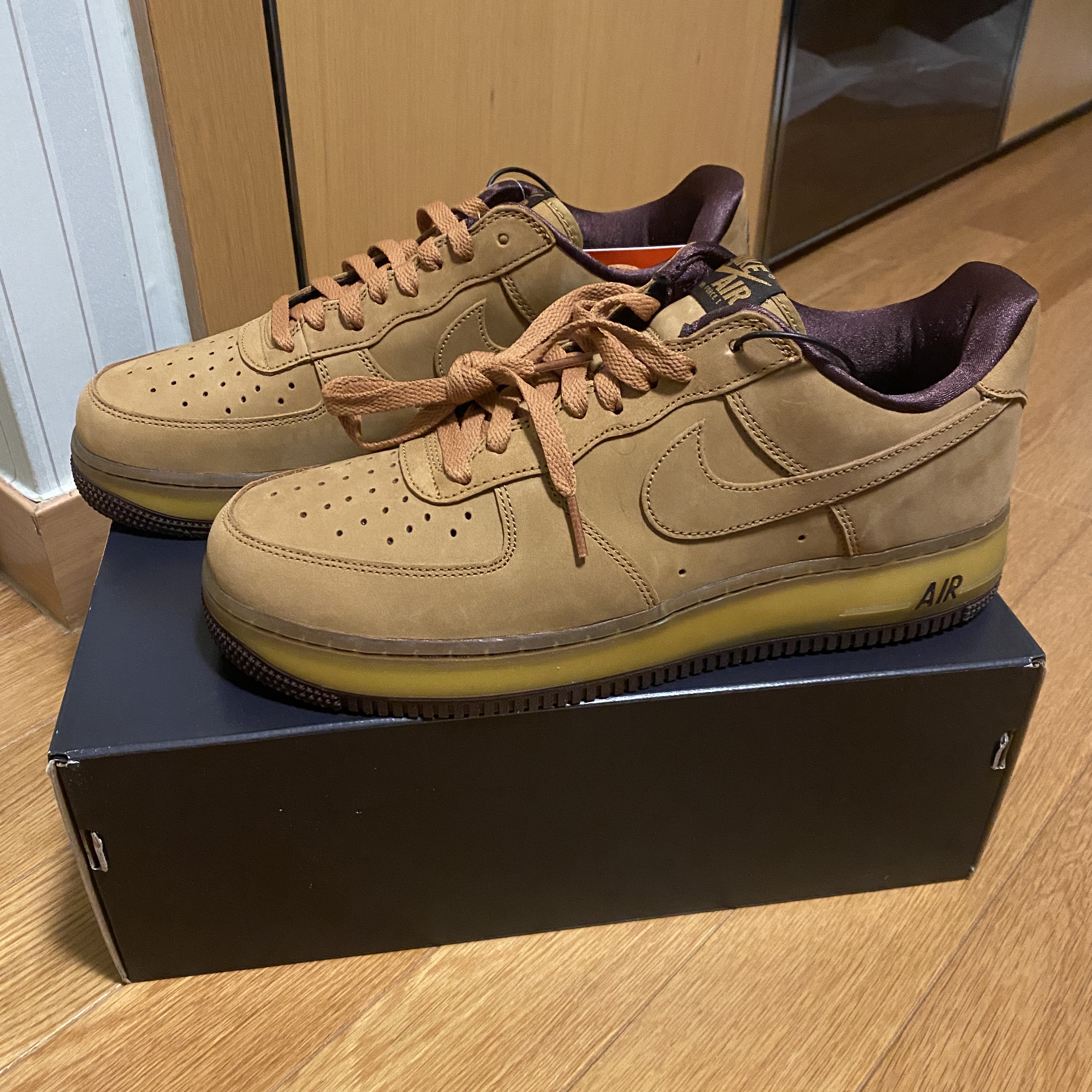 Nike Air Force 1 Low Retro SP Wheat Mocha 착용 스타일 - 2