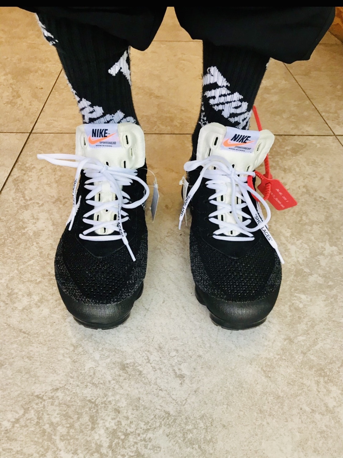 Nike x Off-White Air VaporMax OG Black The Ten, Nike x Off-White Air Max 90 The Ten 착용 스타일 - 3
