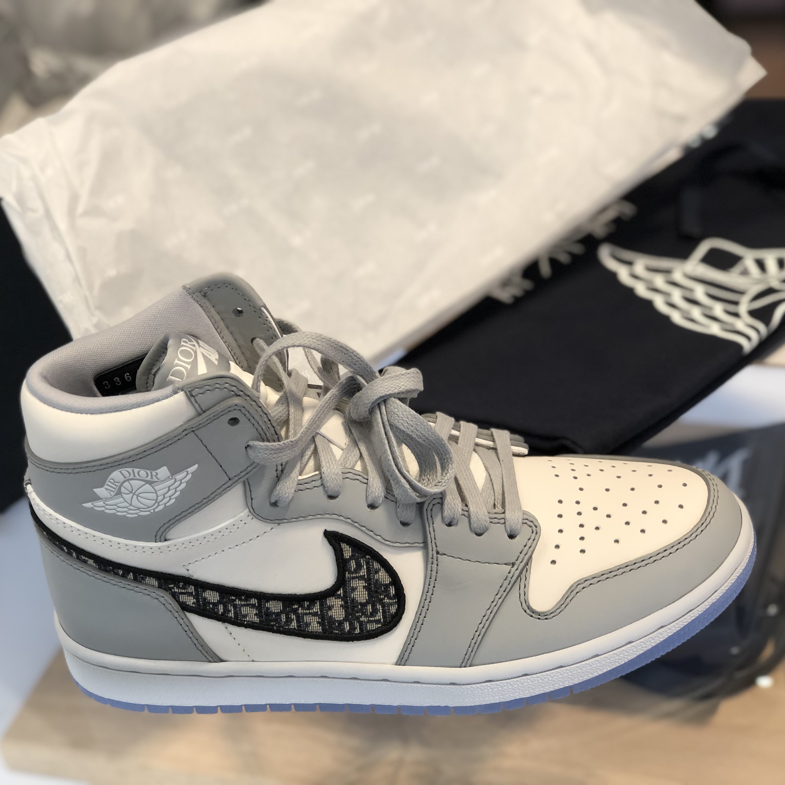 Jordan 1 x Dior High OG 착용 스타일 - 2